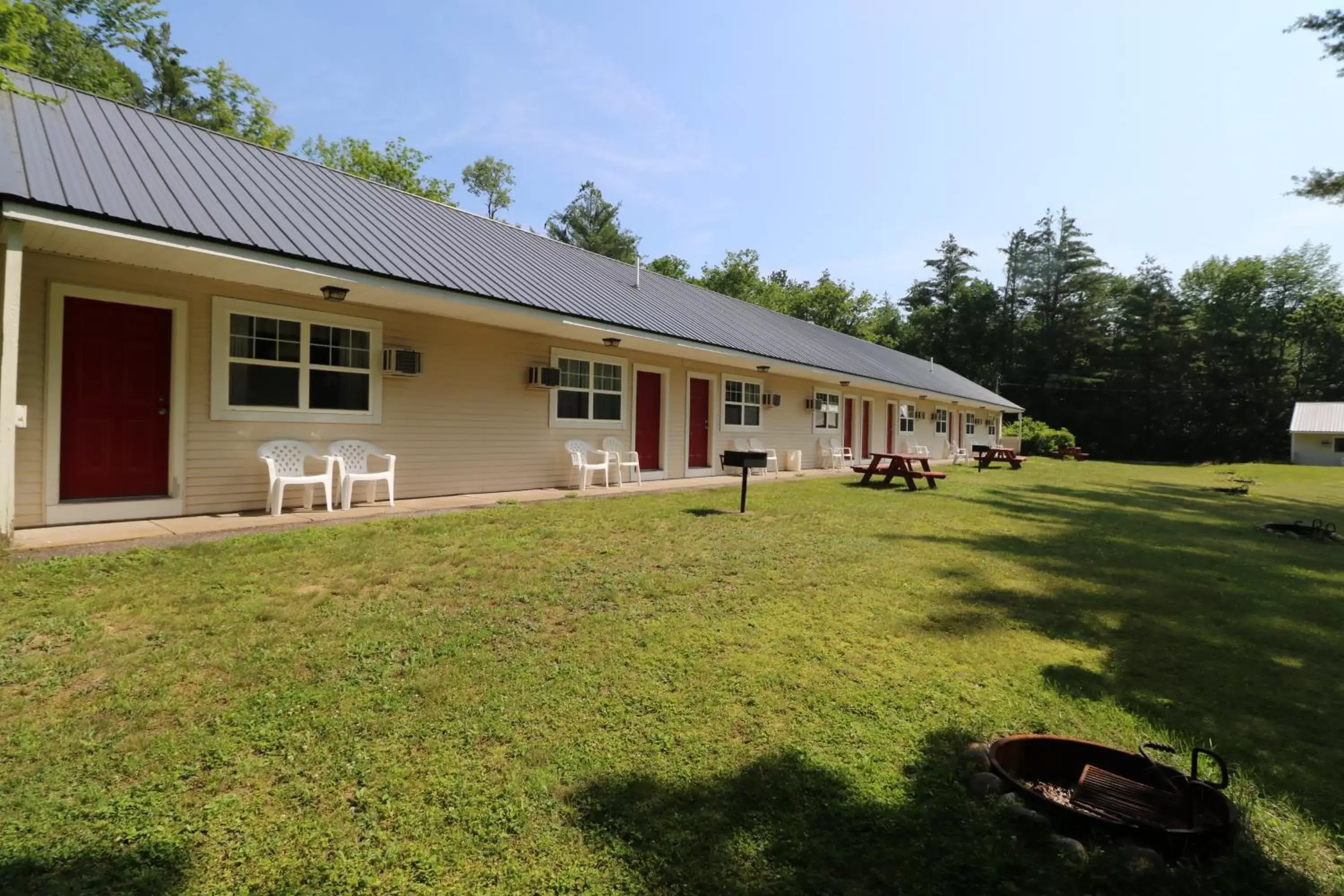 Property Building in The Villager Motel