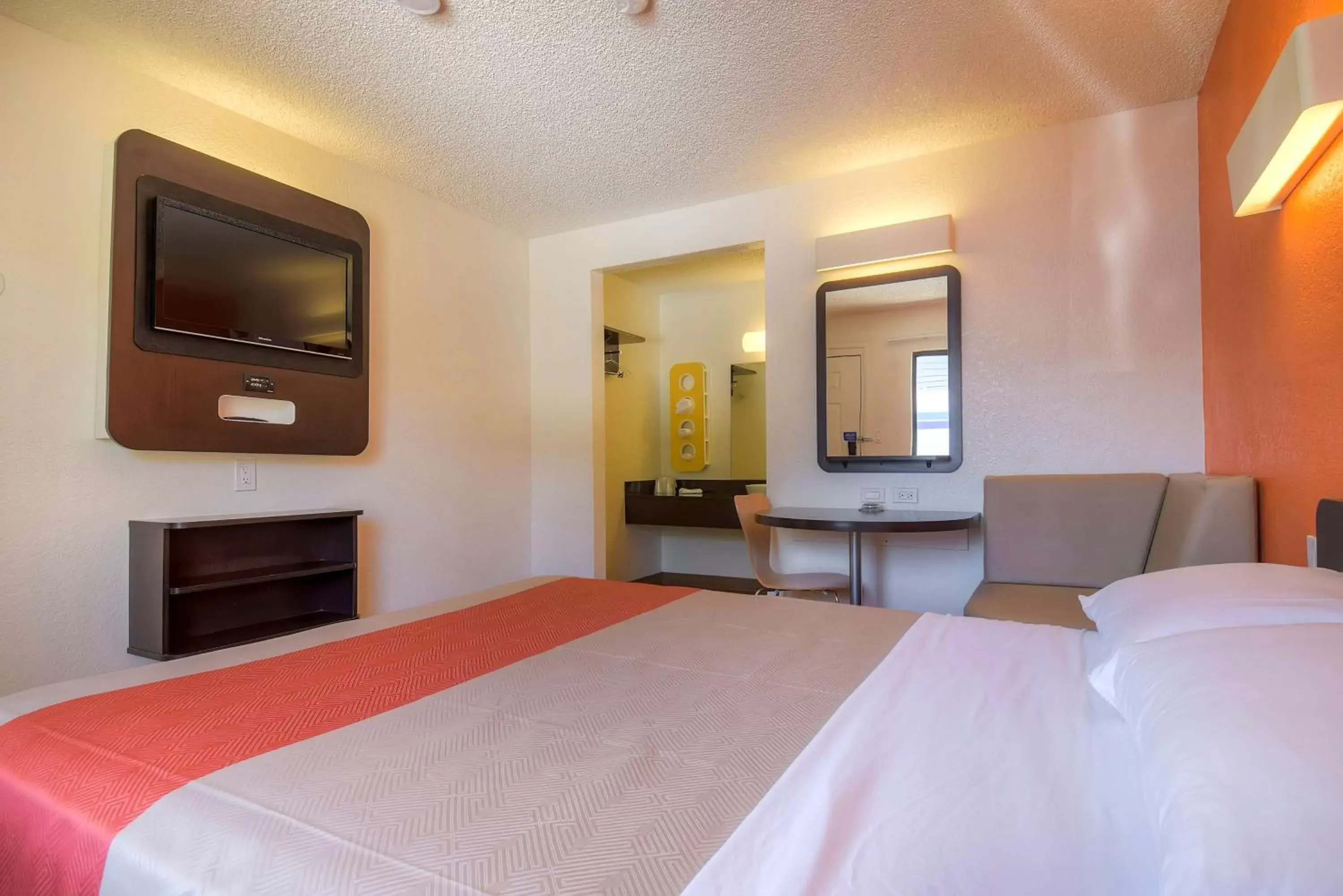 Bathroom, Bed in Motel 6-Las Vegas, NV - I-15 Stadium