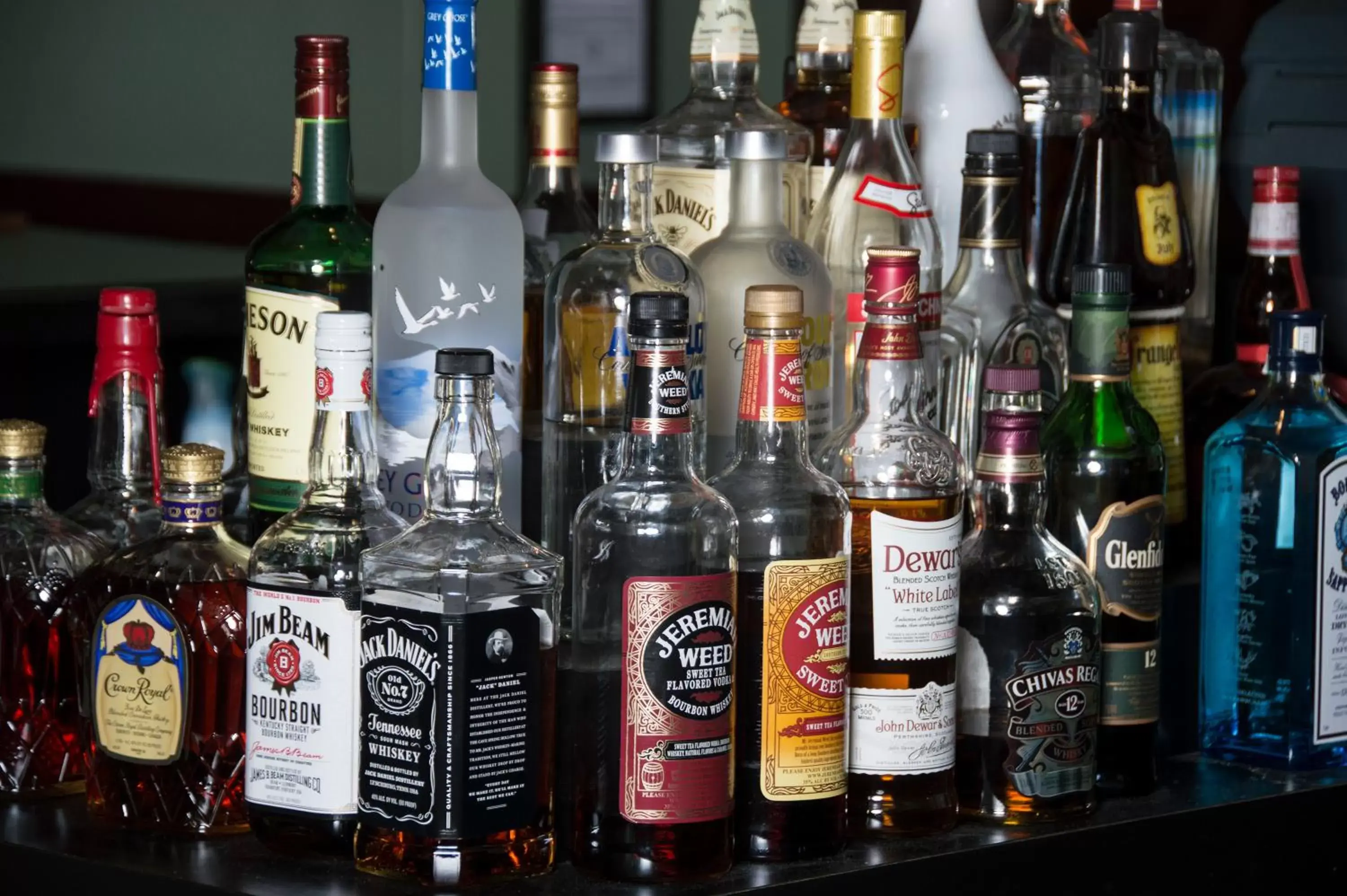 Alcoholic drinks, Drinks in Lamplighter Inn & Suites Pittsburg