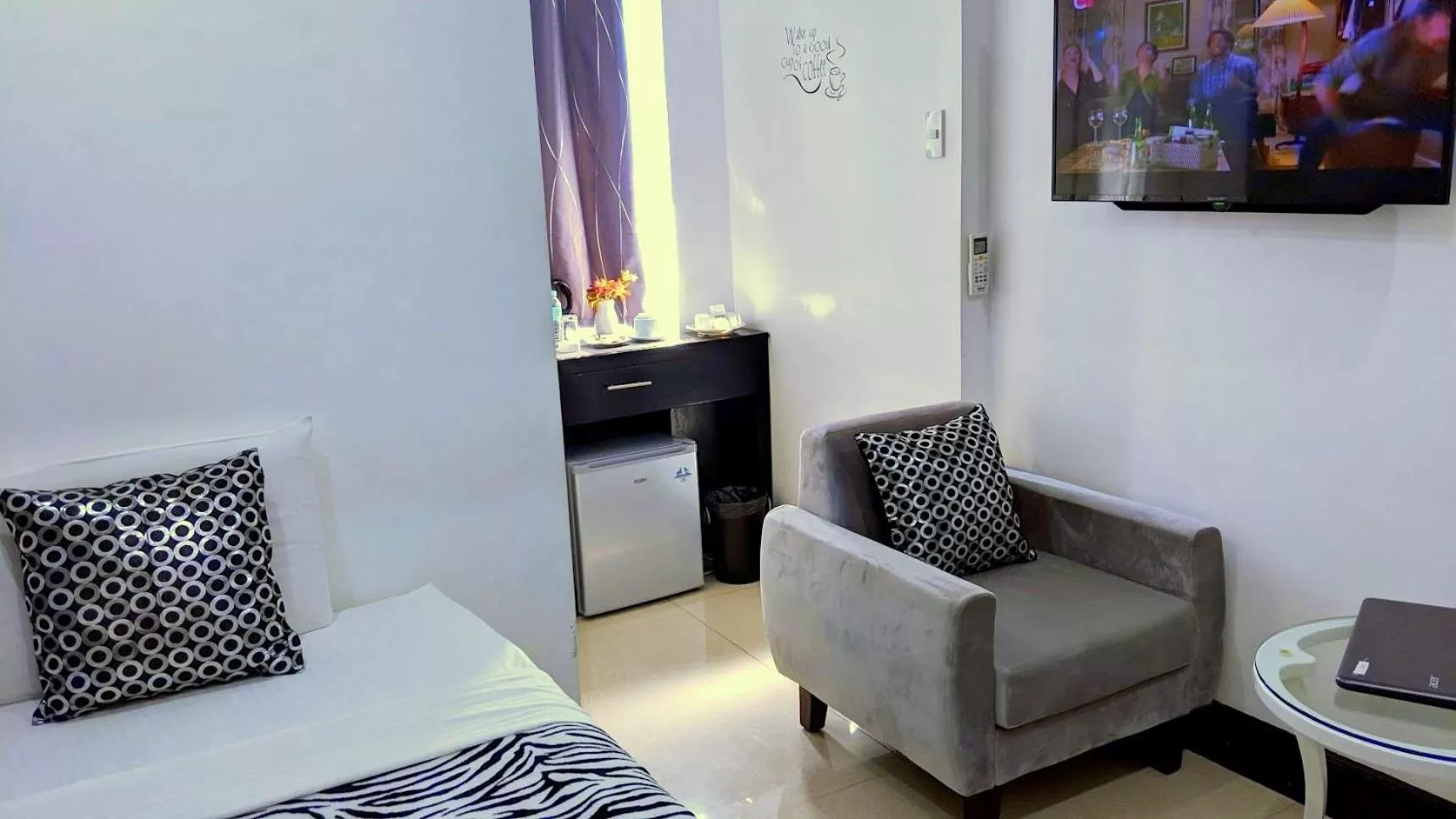 Seating area in Bohol South Beach Hotel