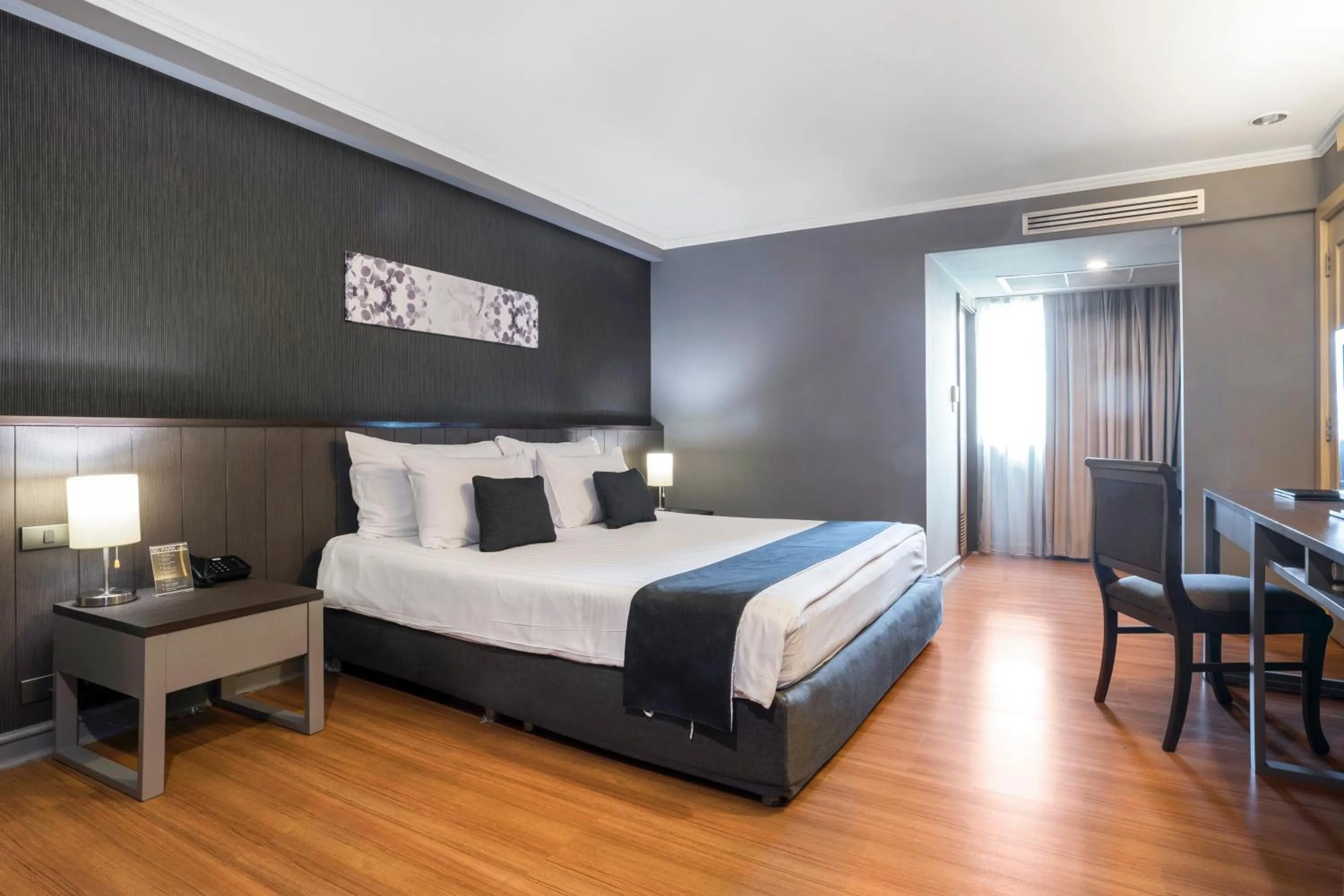 Bed in SC Park Hotel