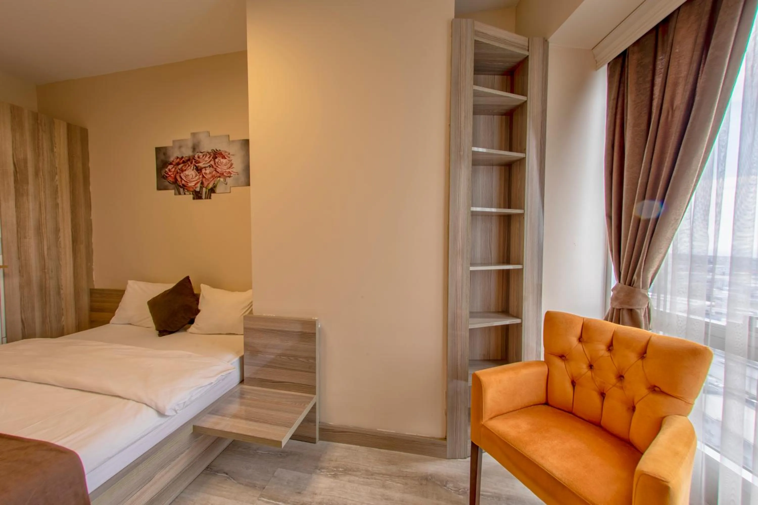 Bed in My House N5 Suites Hotel