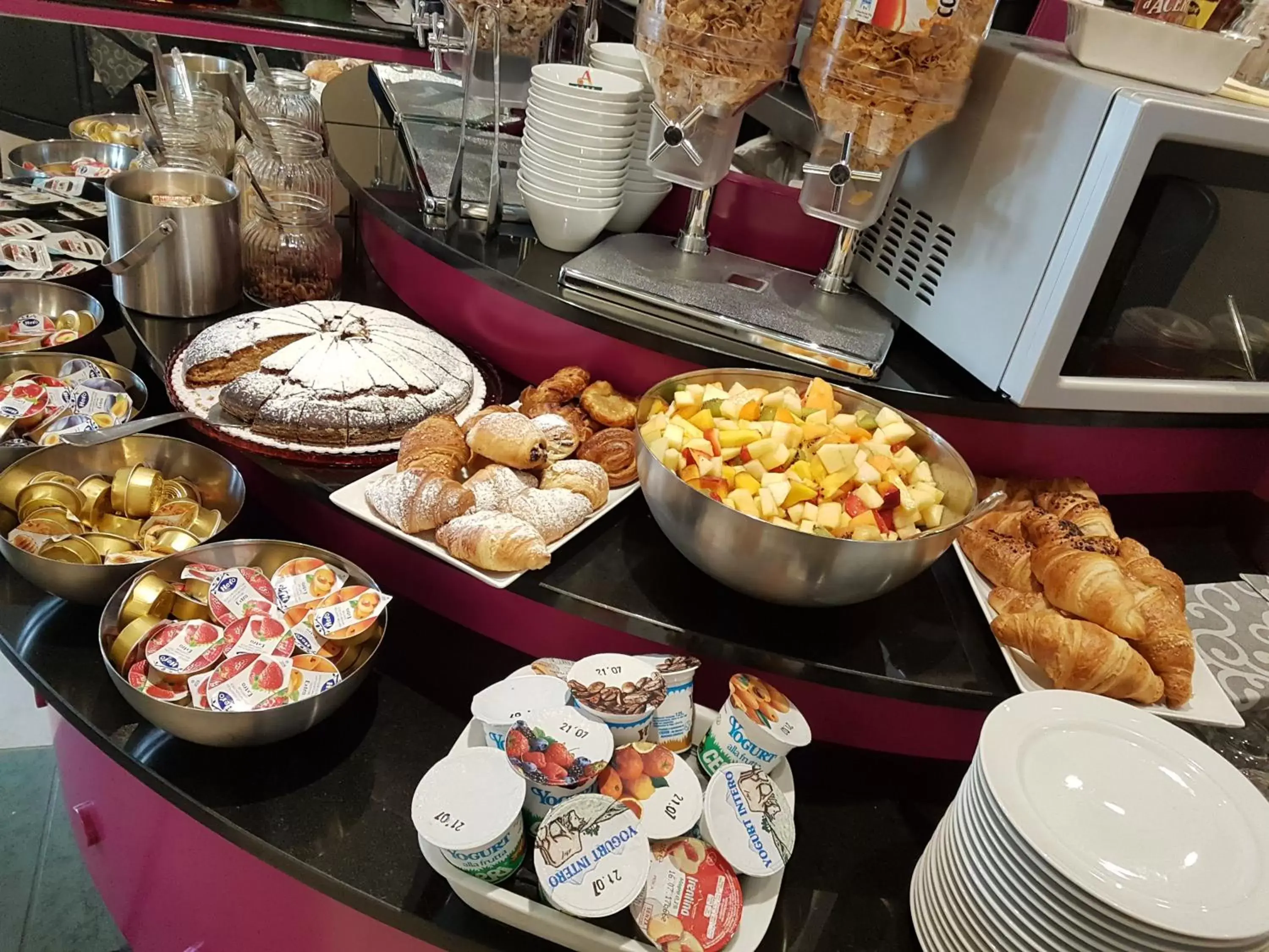 Breakfast, Food in Augustus Hotel