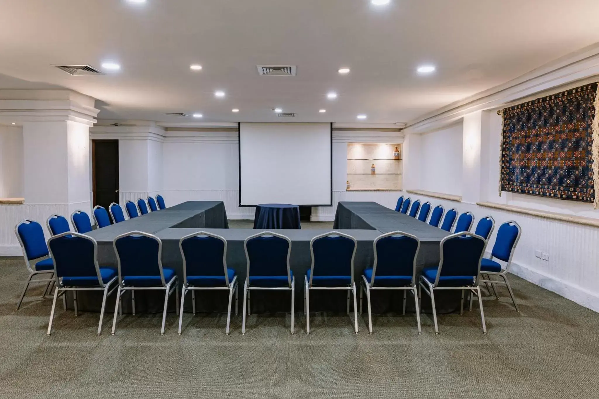 Meeting/conference room in Holiday Inn Merida, an IHG Hotel