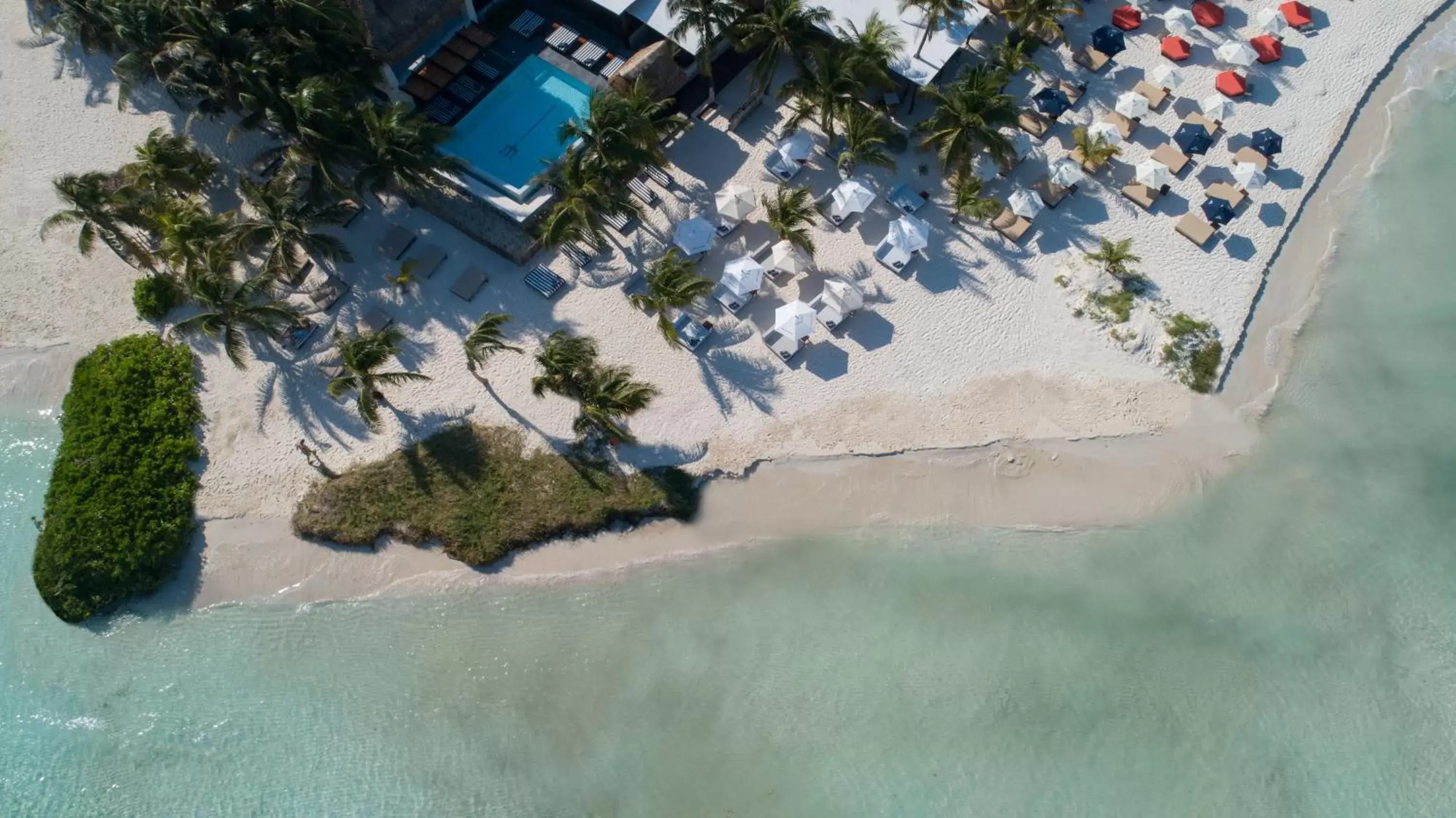 Bird's-eye View in Casa del Jaguar Beach Hotel