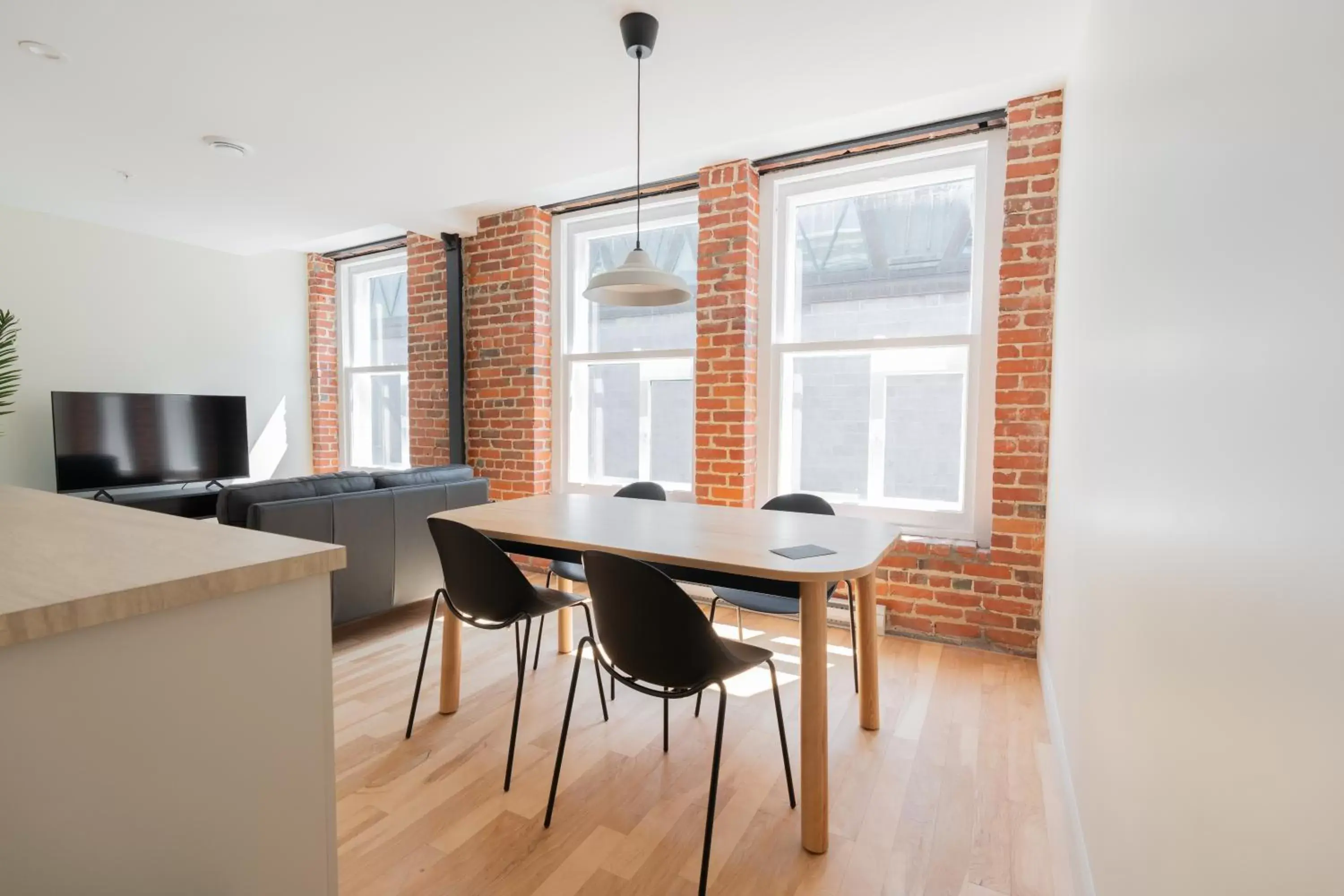 Dining Area in Les Lofts de la Barricade - Par les Lofts Vieux-Québec