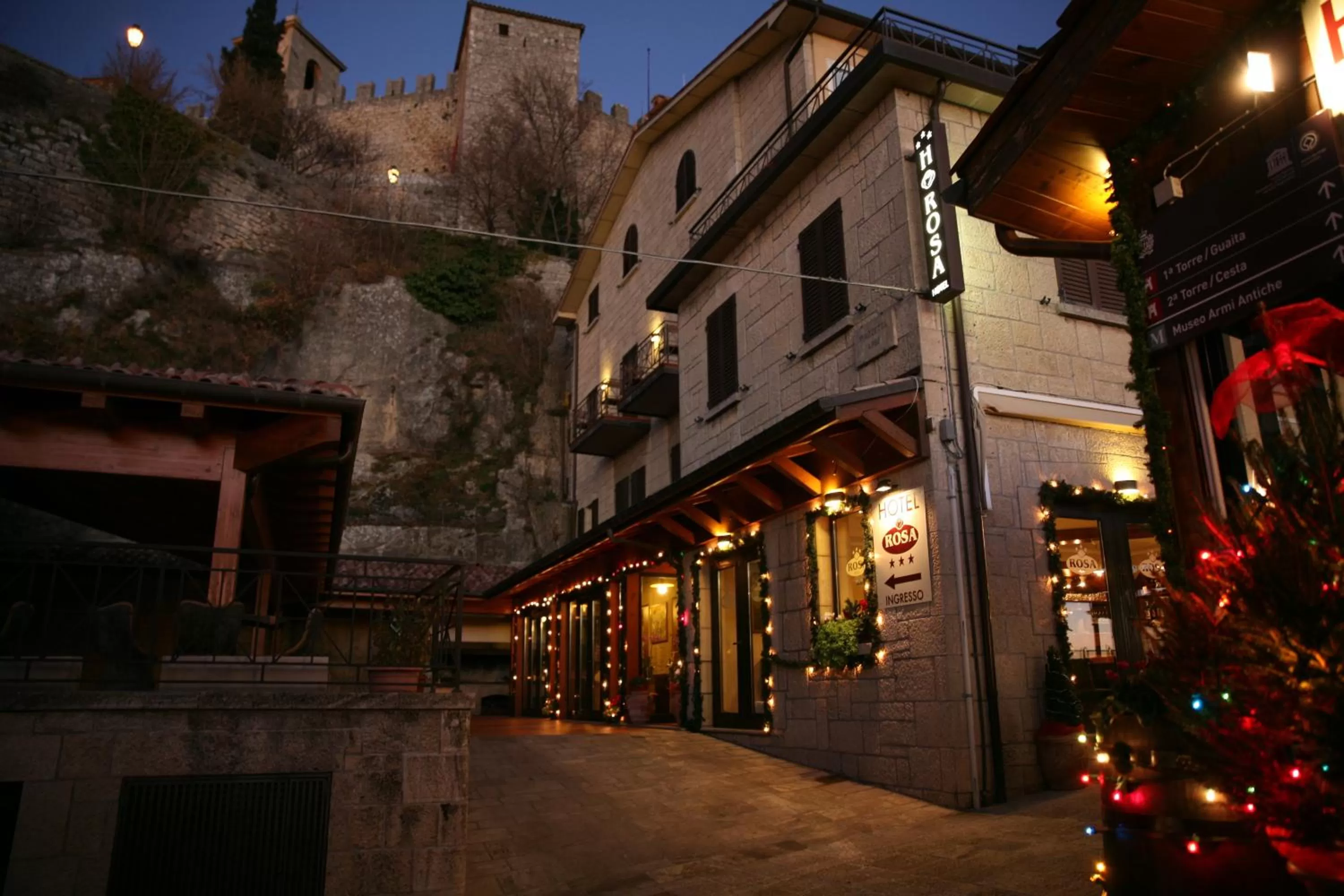 Property building in Hotel Rosa