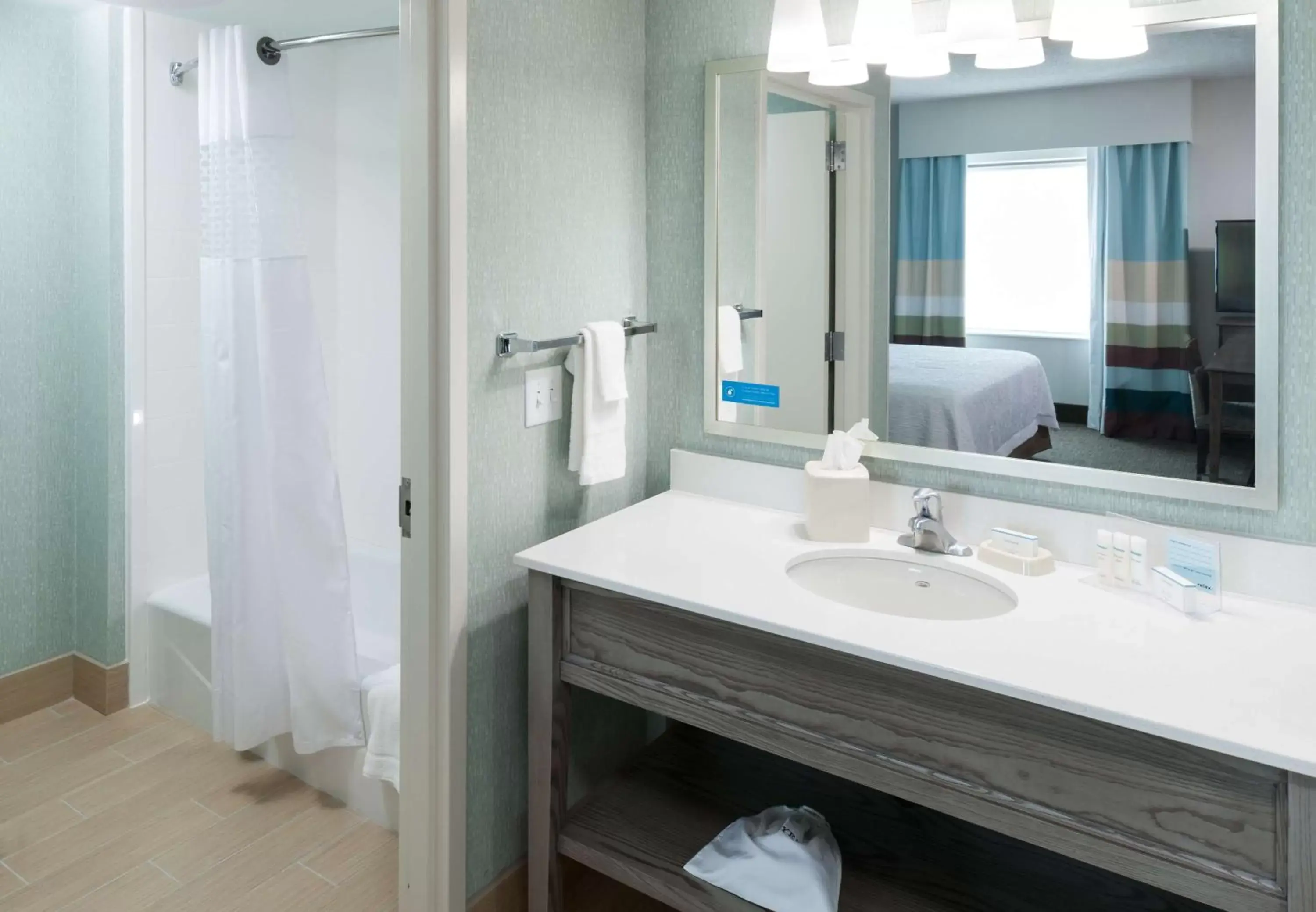 Bathroom in Hampton Inn & Suites by Hilton Carolina Beach Oceanfront