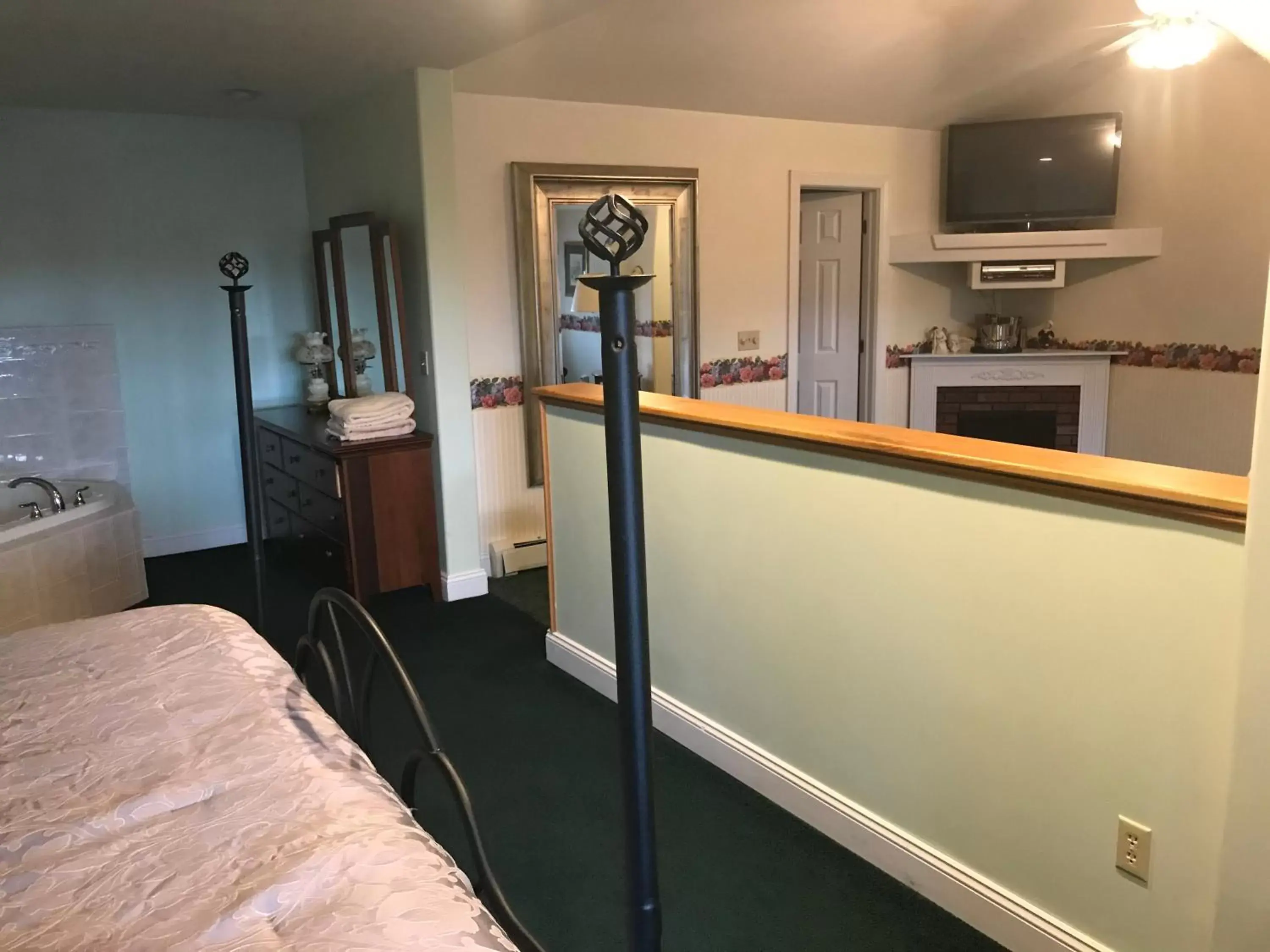 Bedroom in Longhouse Manor B&B