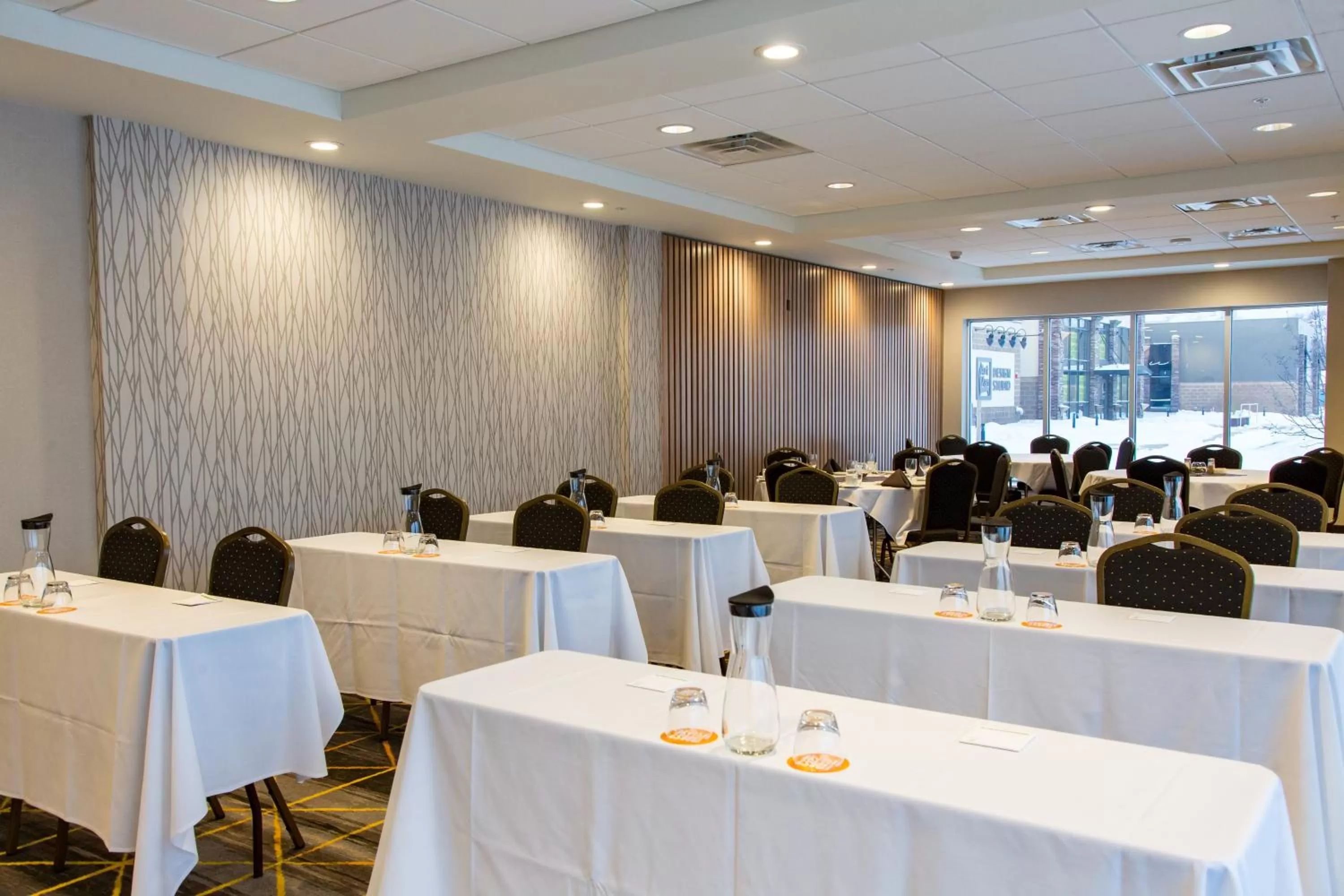 Meeting/conference room in Holiday Inn Hotel & Suites - Mount Pleasant by IHG