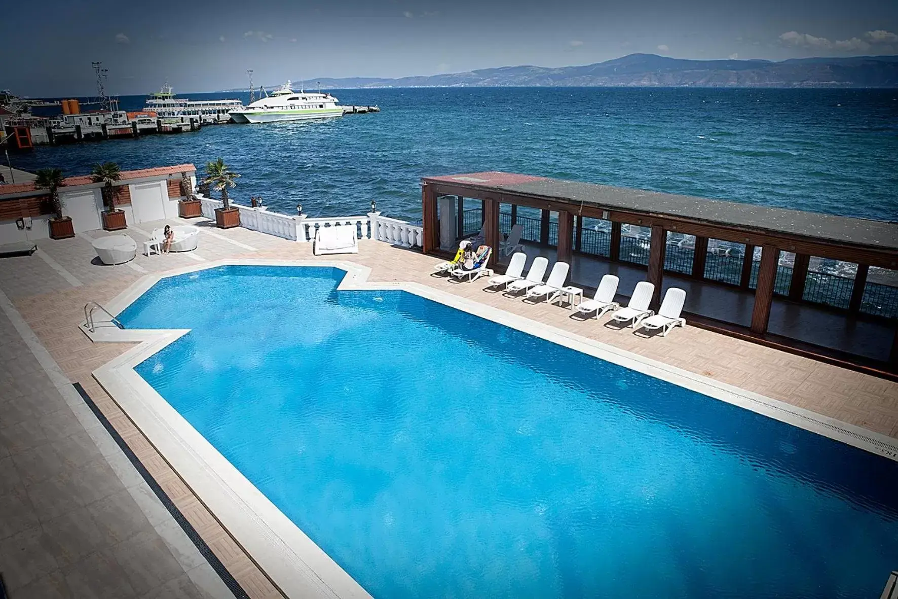 Swimming pool in Montania Special Class Hotel Swimming pool in Montania Special Class Hotel