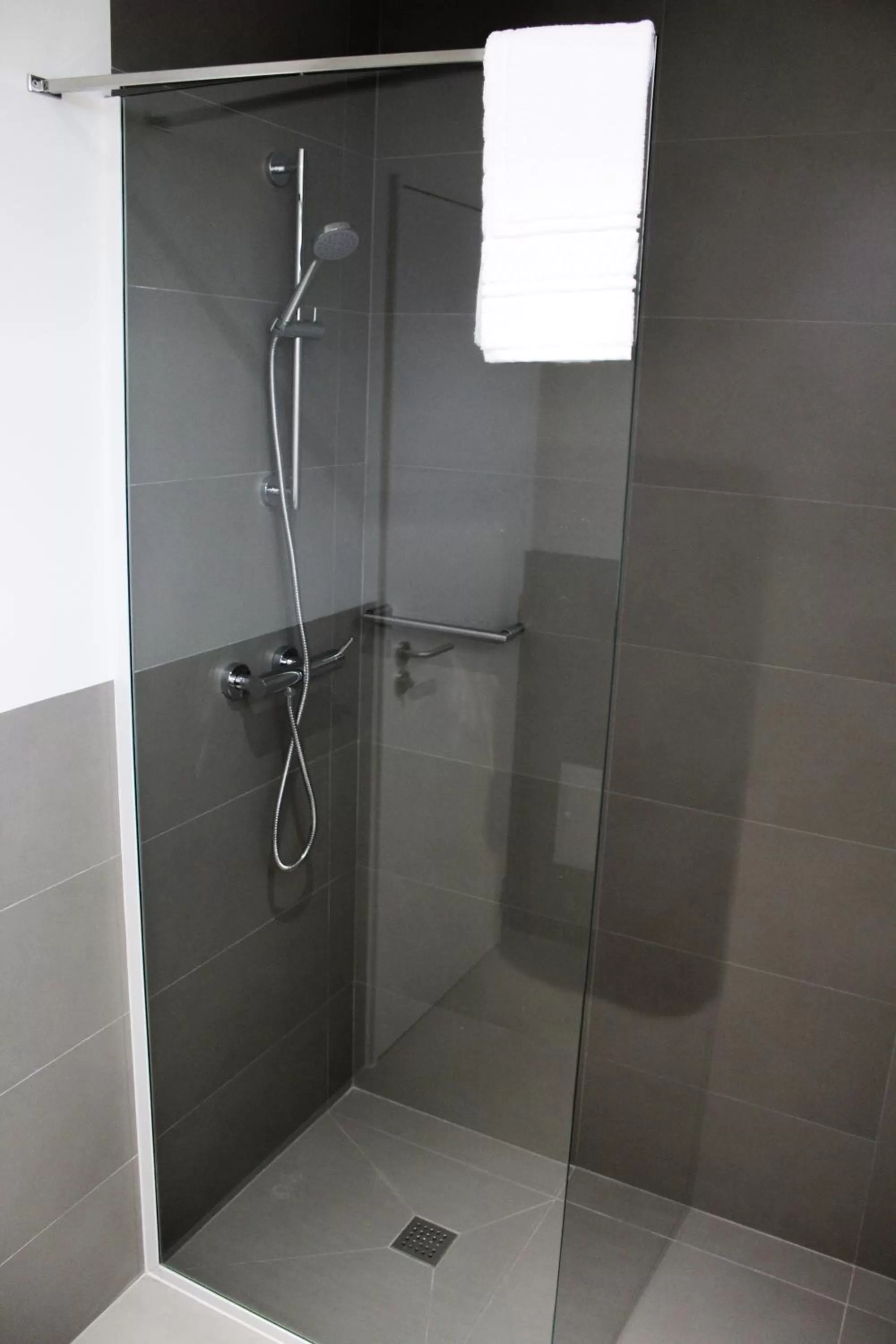 Shower in Apartamentos Turisticos Paraiso