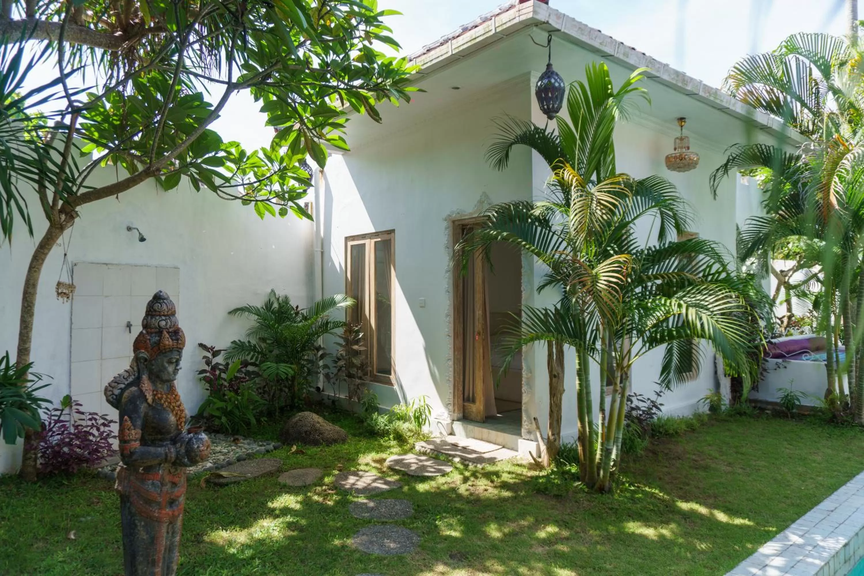Standard Queen Room in Surga Homestay