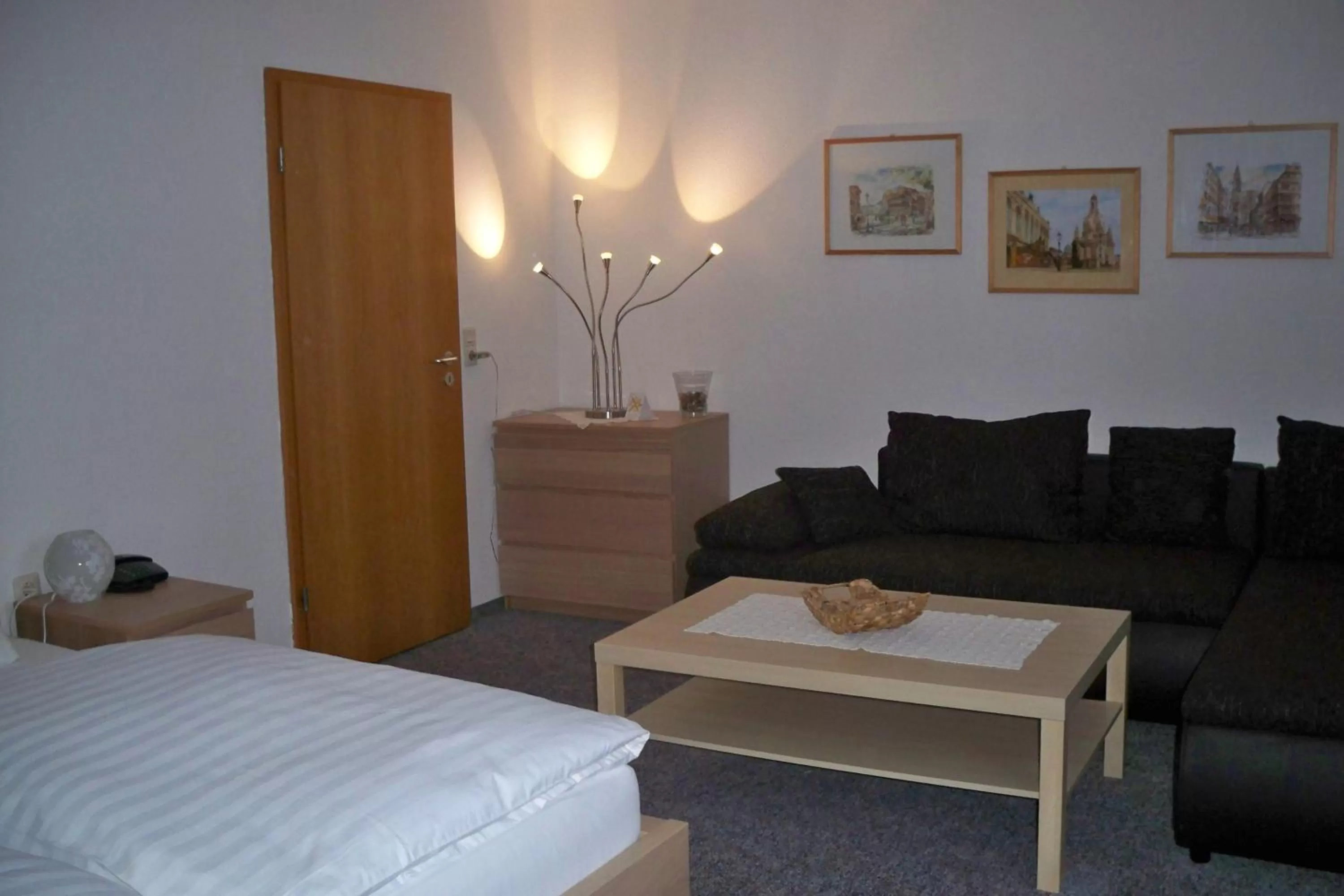 Photo of the whole room, Bed in Gasthof zum Döhlerwald