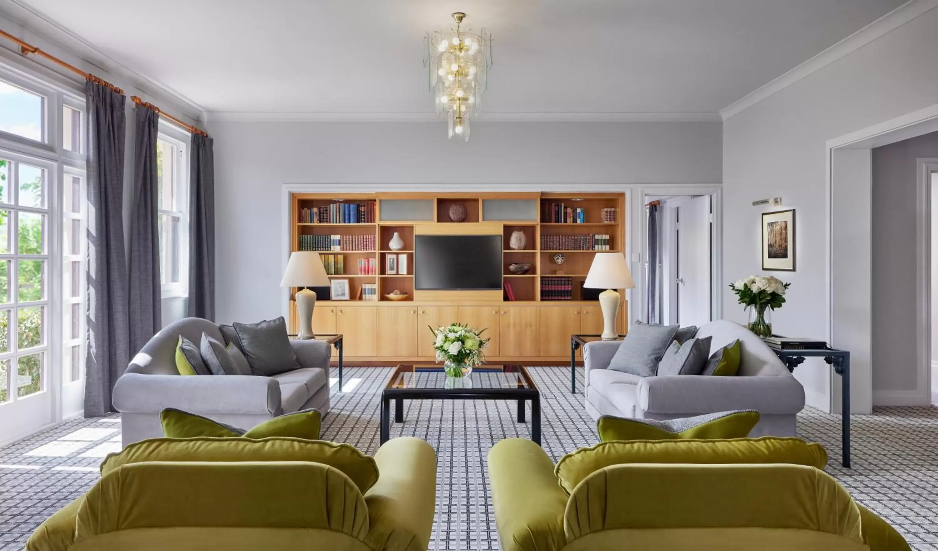 Living room, Seating Area in Hyatt Hotel Canberra - A Park Hyatt Hotel