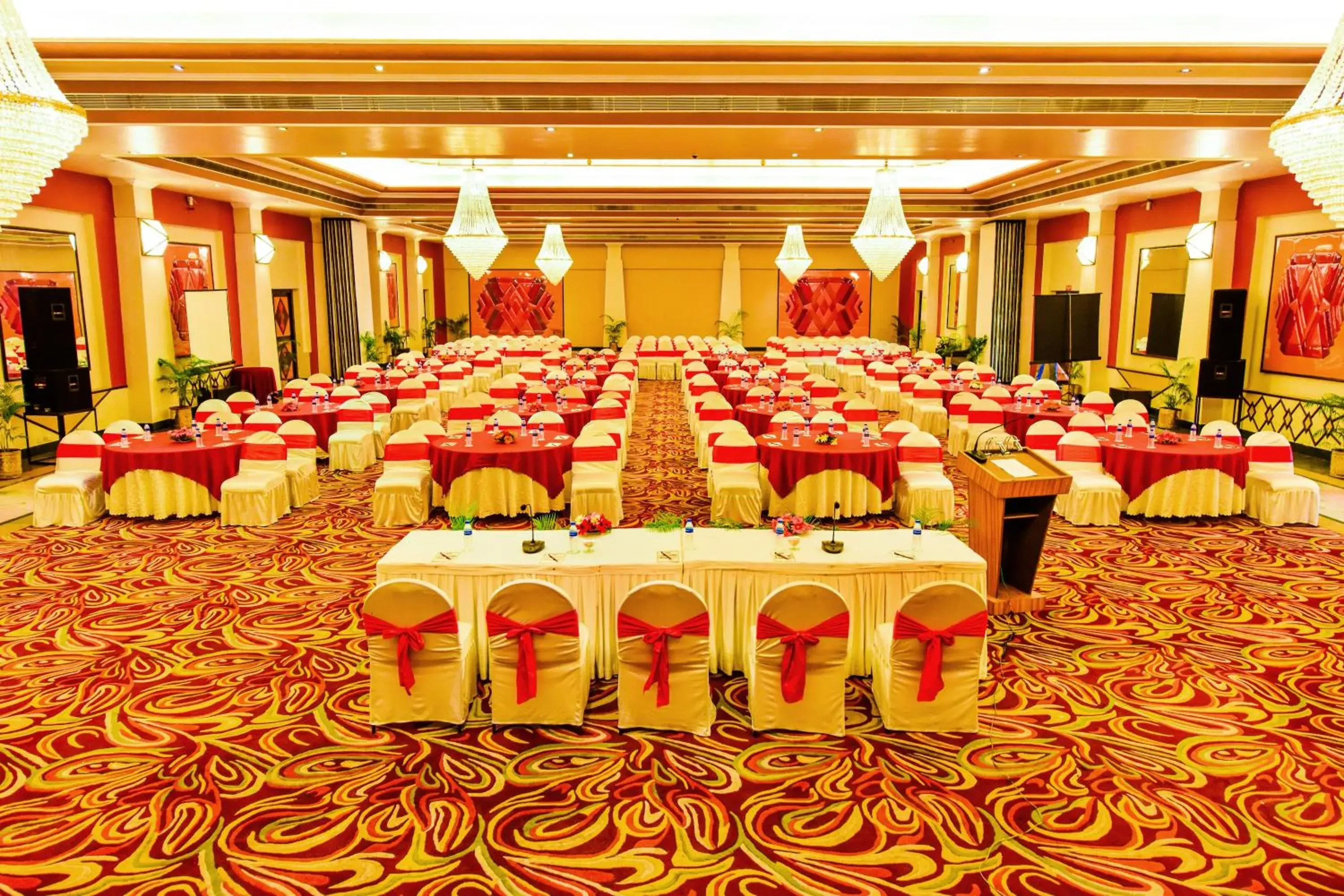 Breakfast, Banquet Facilities in Hotel Swosti Premium Bhubaneswar