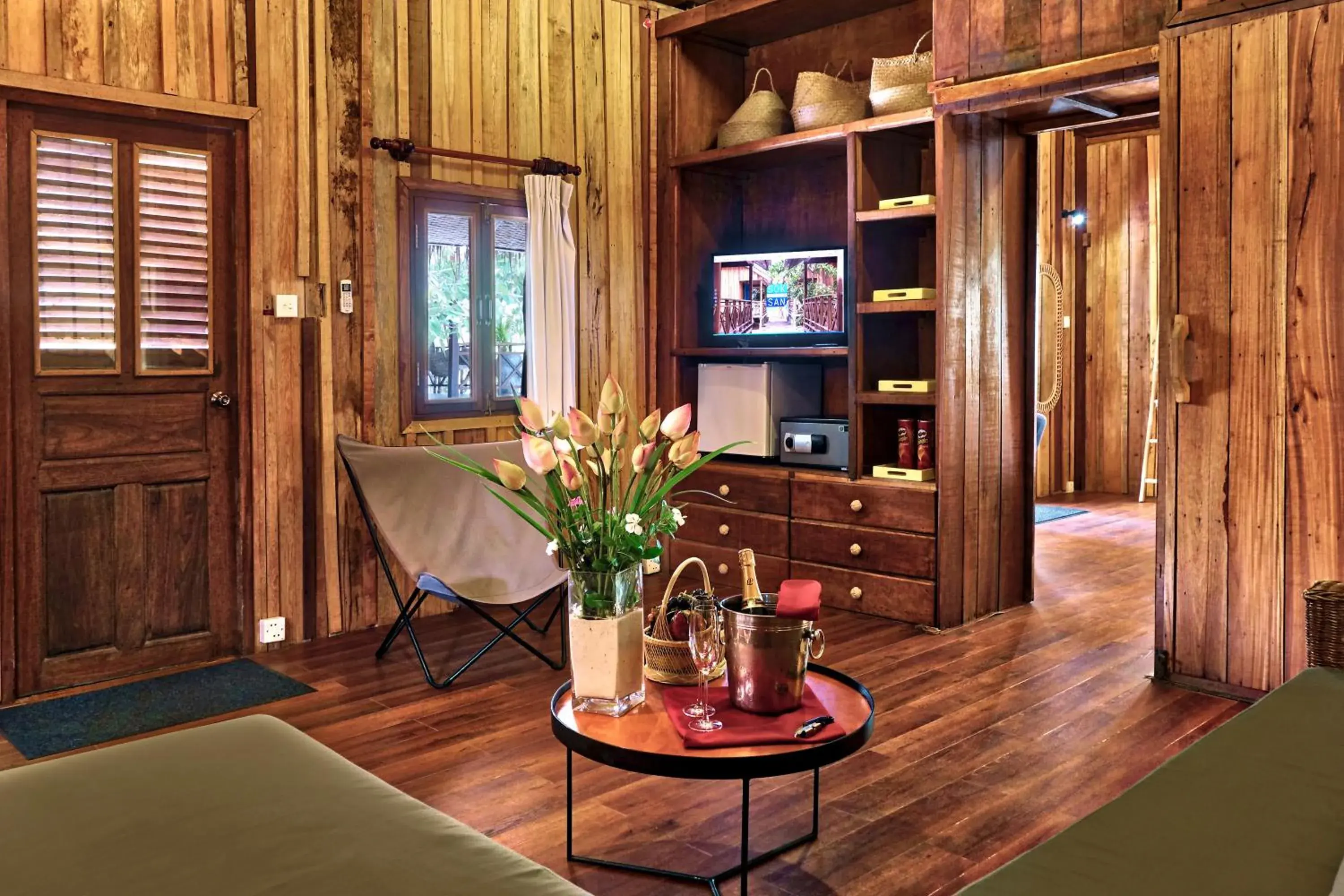 Living room, TV/Entertainment Center in Sok San Beach Resort