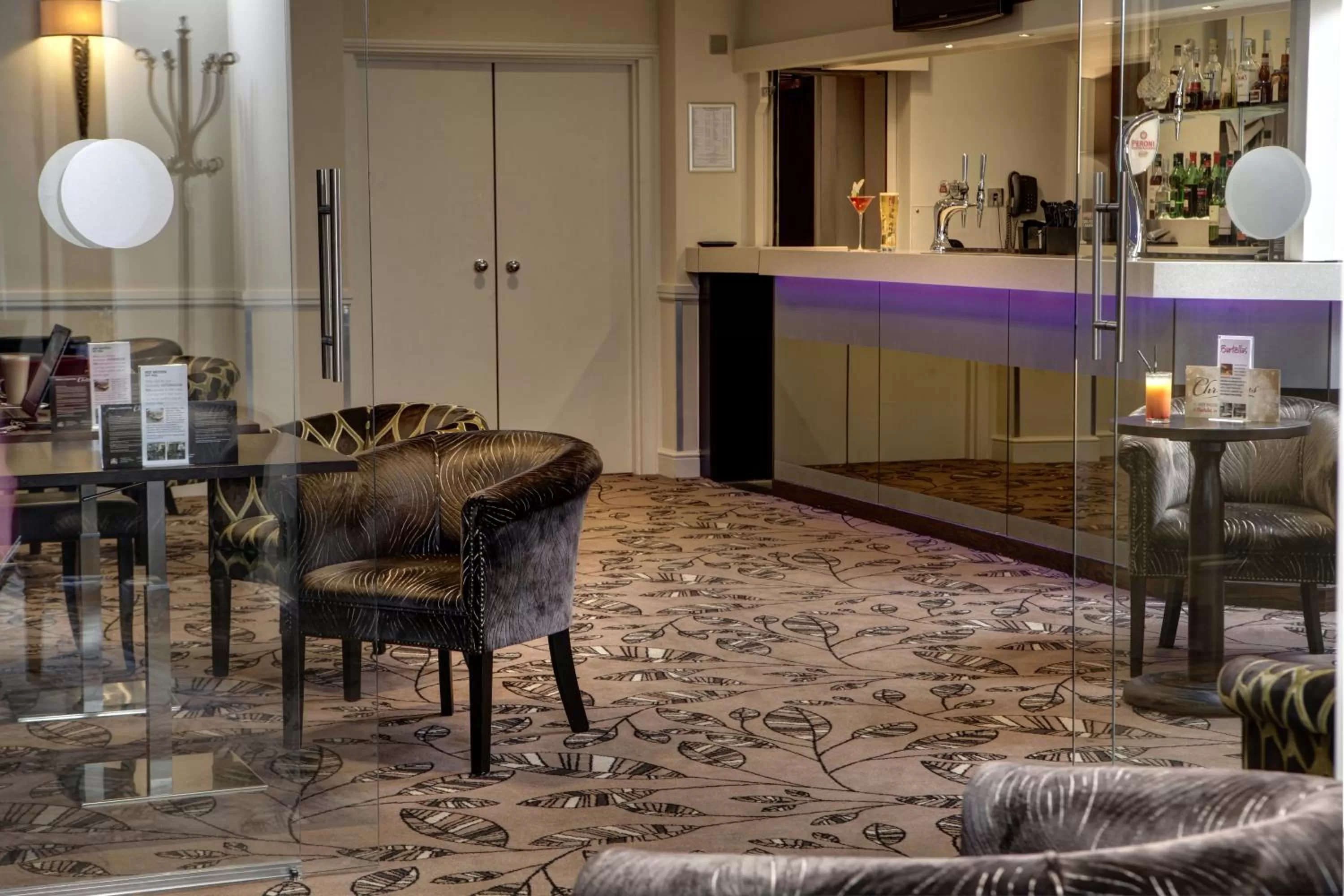 Lounge or bar in Ivy Hill Hotel, Sure Hotel Collection by Best Western