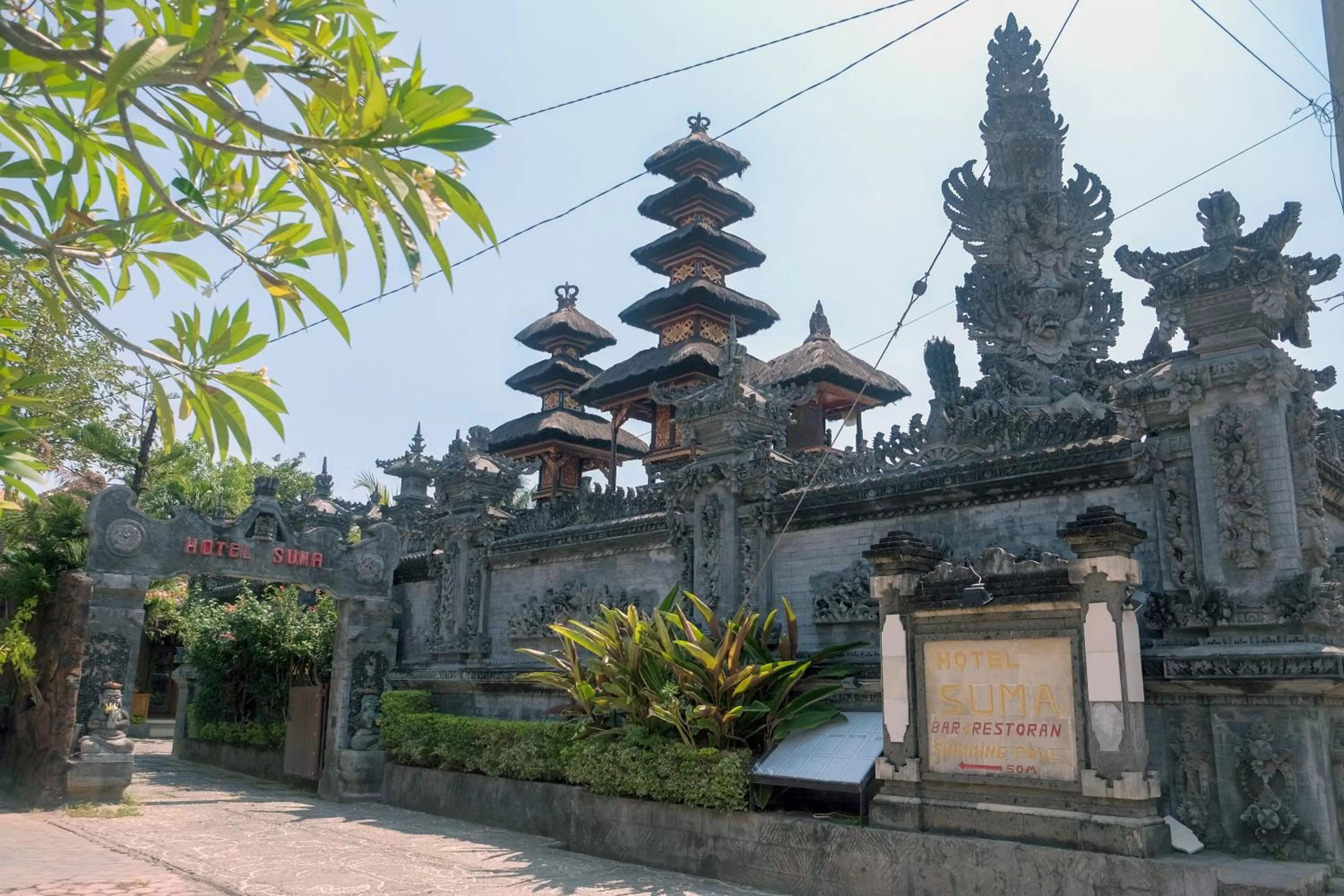 Facade/entrance in Hotel Suma