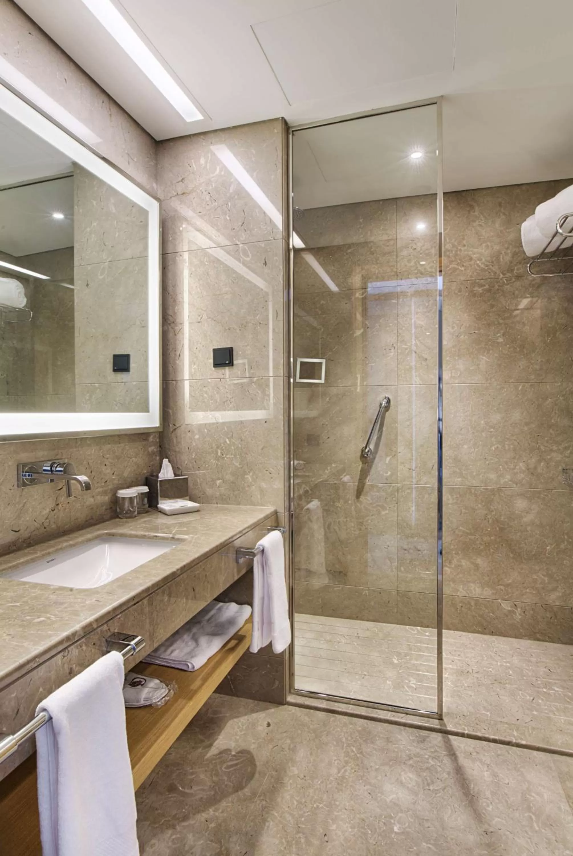 Bathroom in DoubleTree by Hilton Istanbul-Avcilar