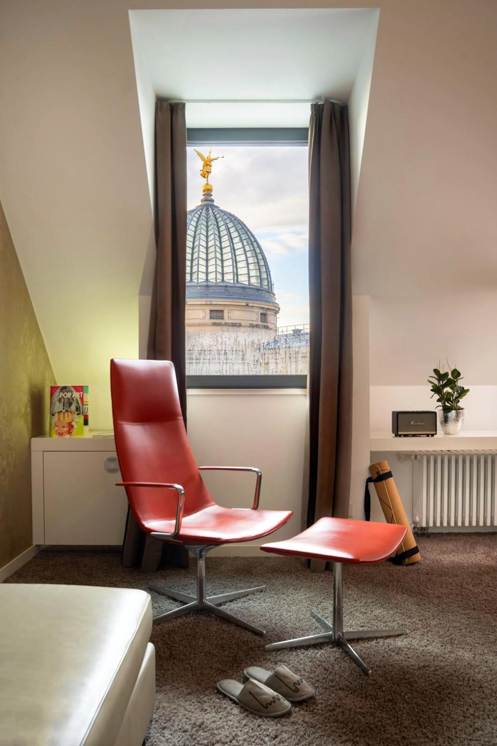 Bedroom in INNSiDE by Meliá Dresden