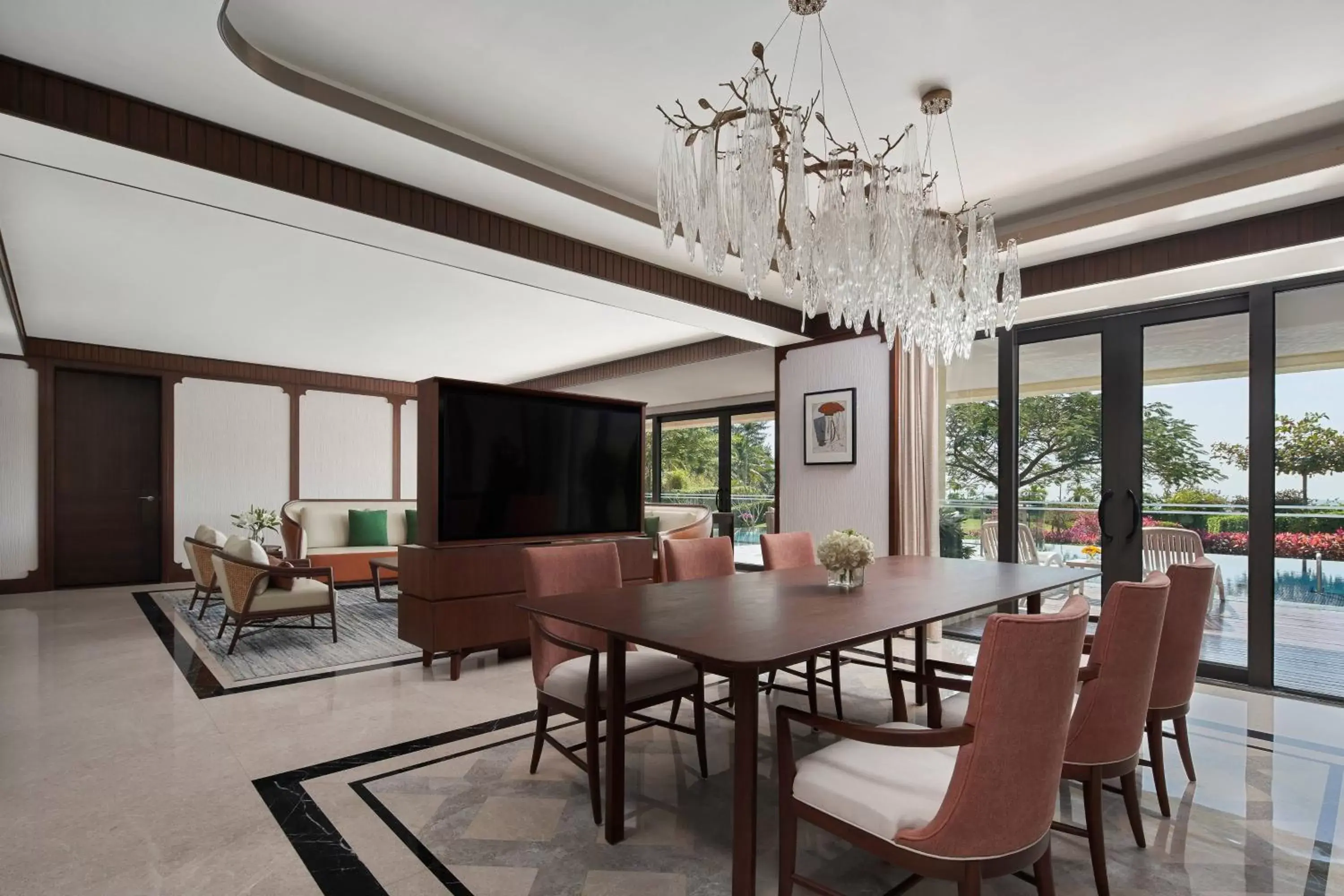 Living room, Dining Area in Sanya Marriott Yalong Bay Resort & Spa