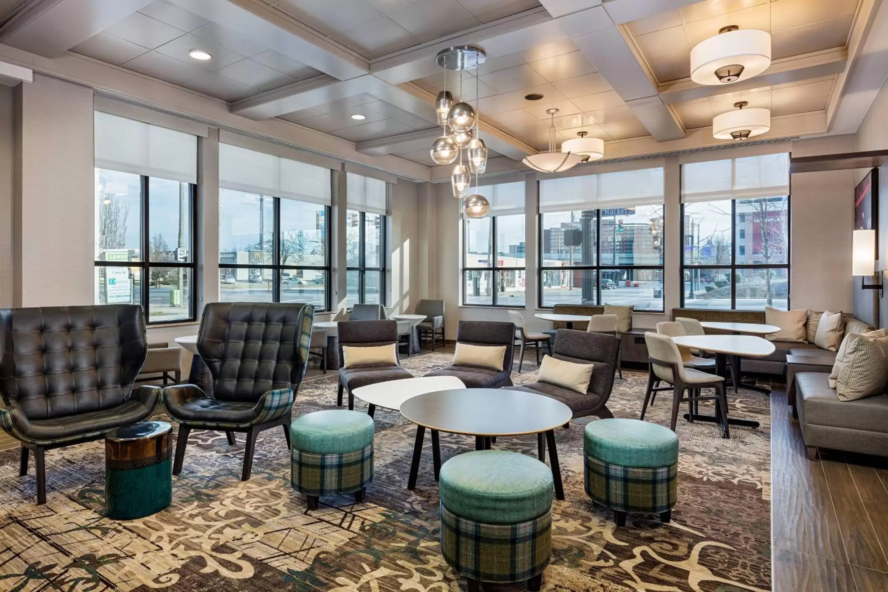 Lobby or reception, Lounge/Bar in Residence Inn Louisville Downtown
