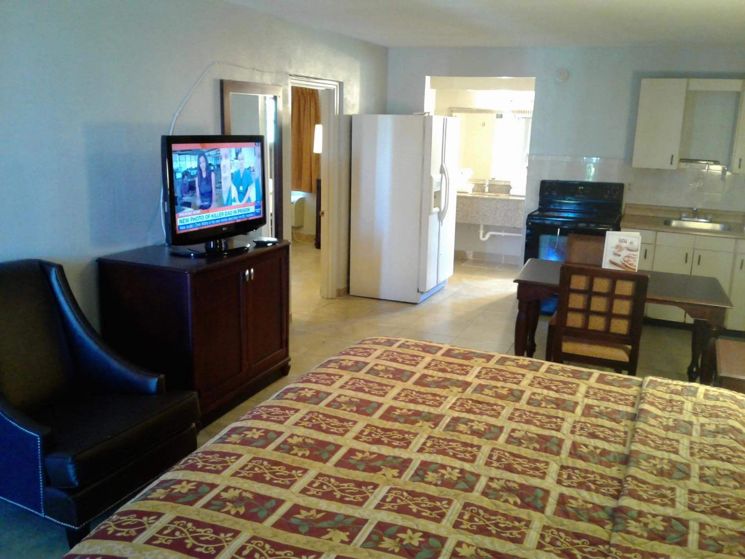 Bed in Express Inn & Suites - 5 Miles from St Petersburg Clearwater Airport