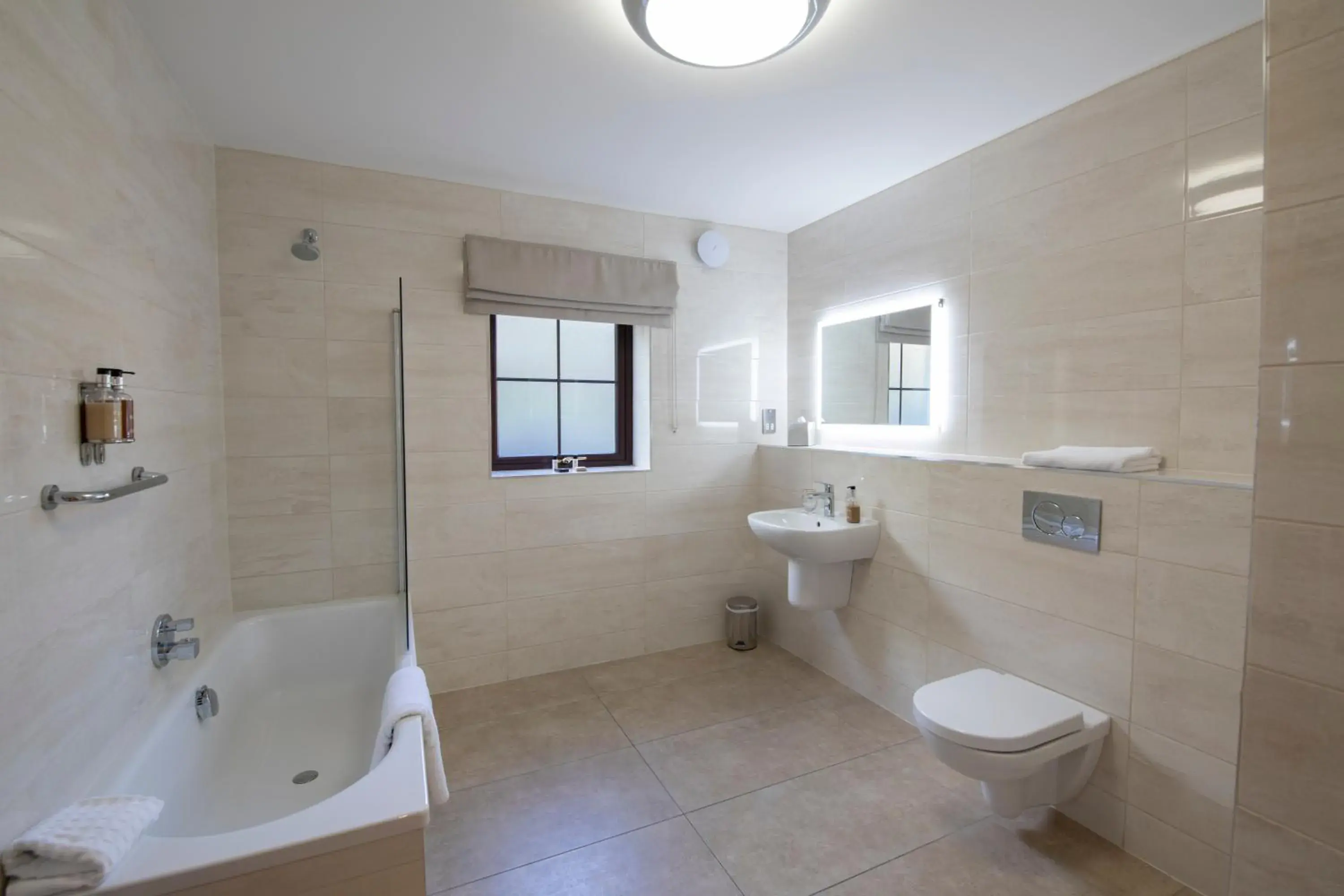 Bathroom in Flagstaff Lodge