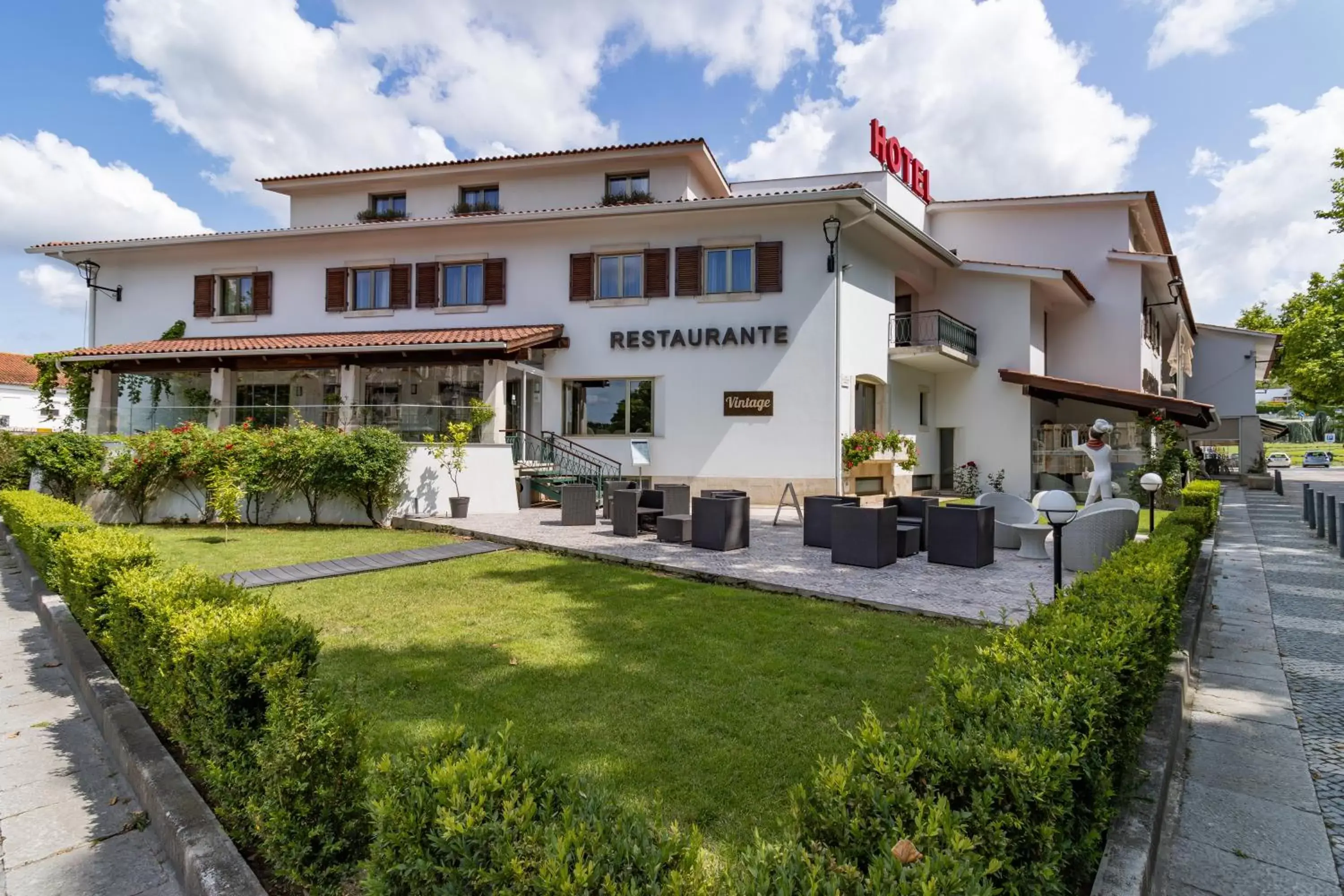 Property building in Hotel Lis Batalha Property building in Hotel Lis Batalha