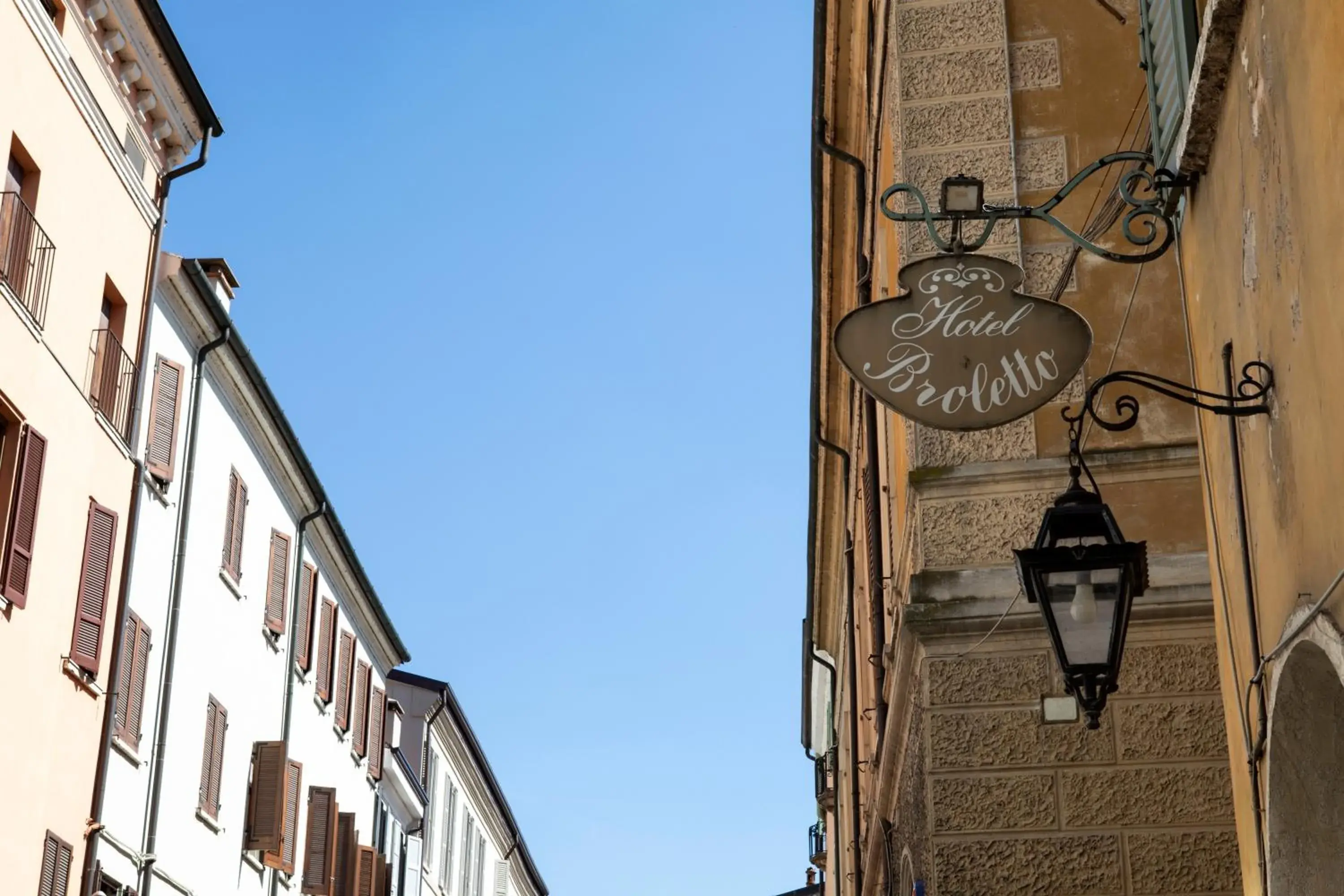 Facade/entrance in Hotel Broletto