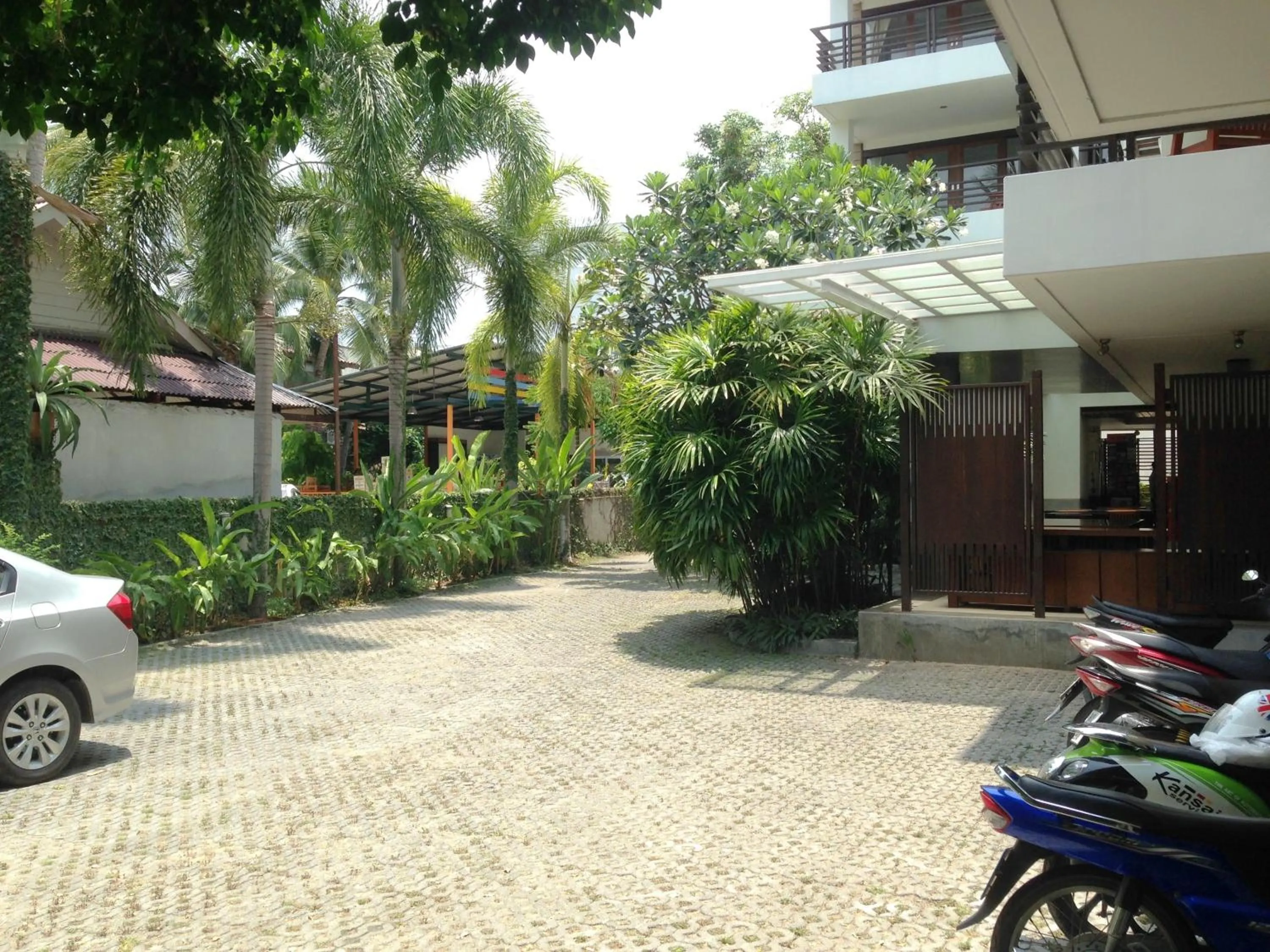 Facade/entrance in Evergreen Resort