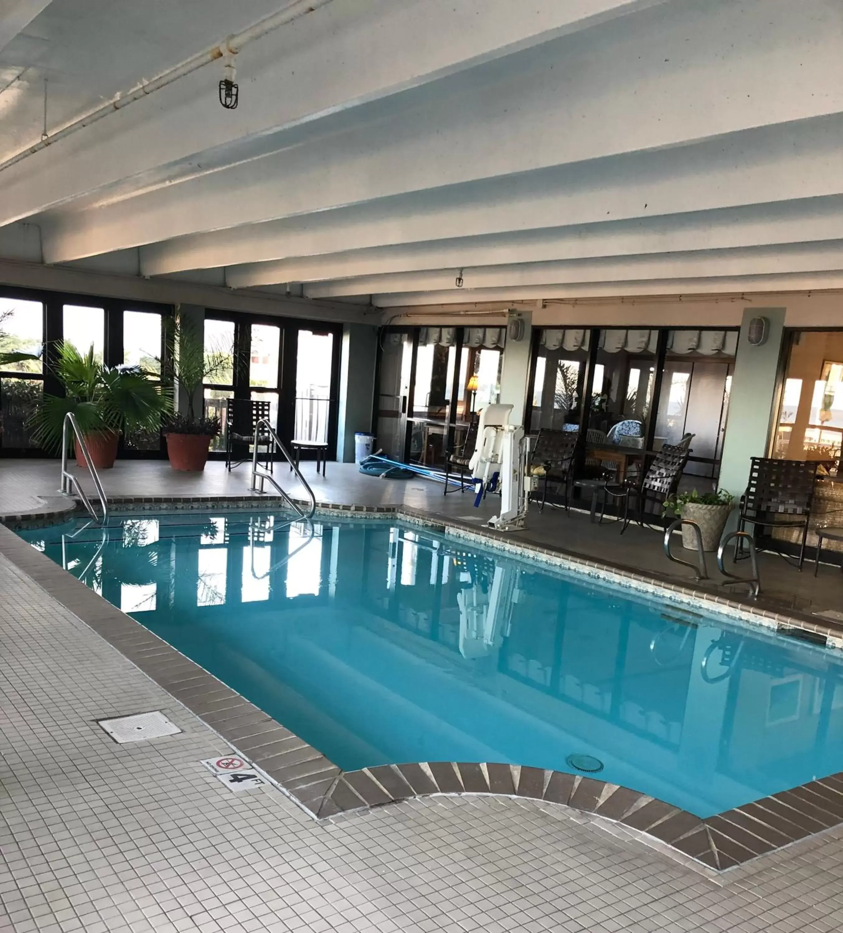 Swimming Pool in Capes Hotel