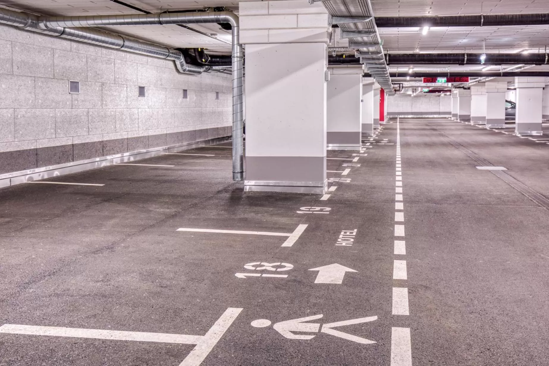 Decorative detail in IntercityHotel Graz