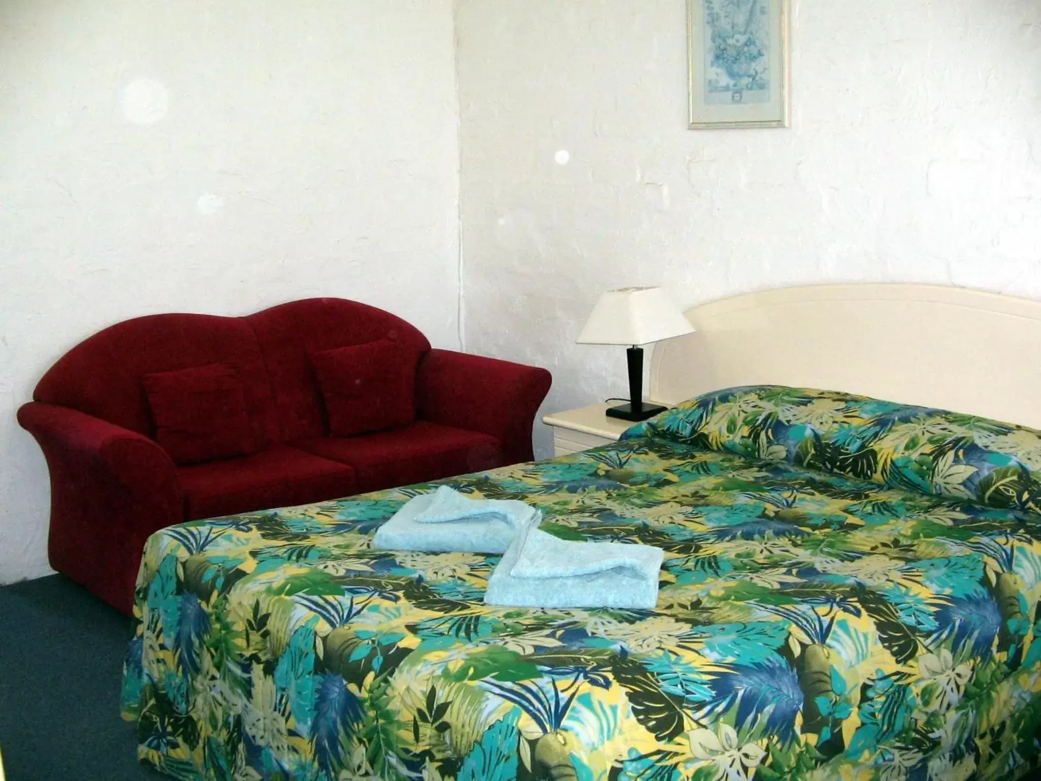 Bed in The Nambucca Motel