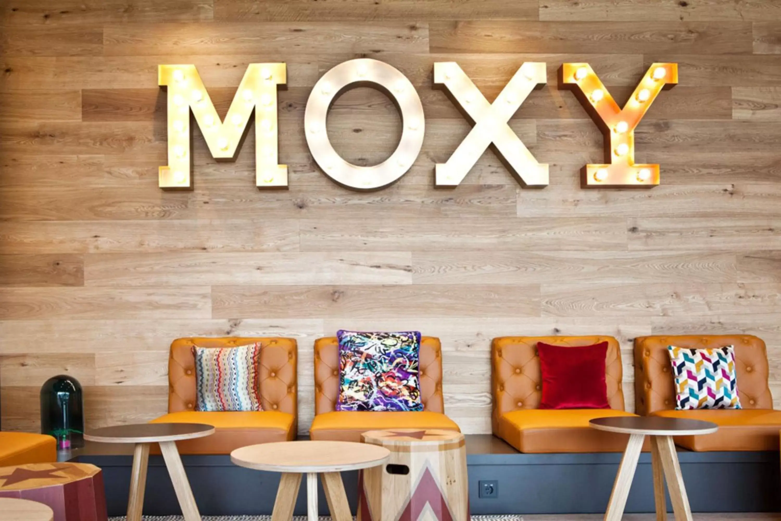 Lounge or bar in Moxy Rust