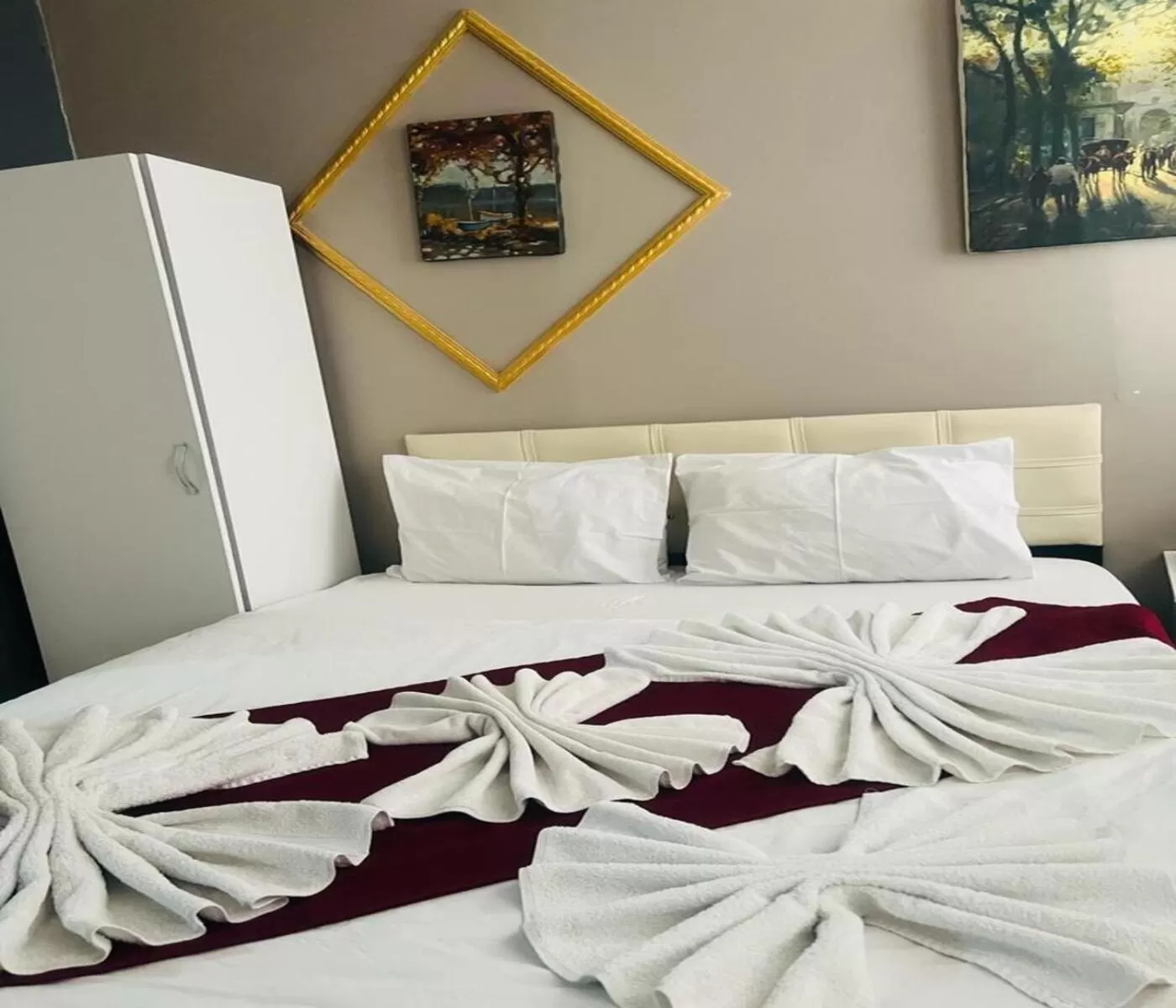 Bed in Old City Family Hotel