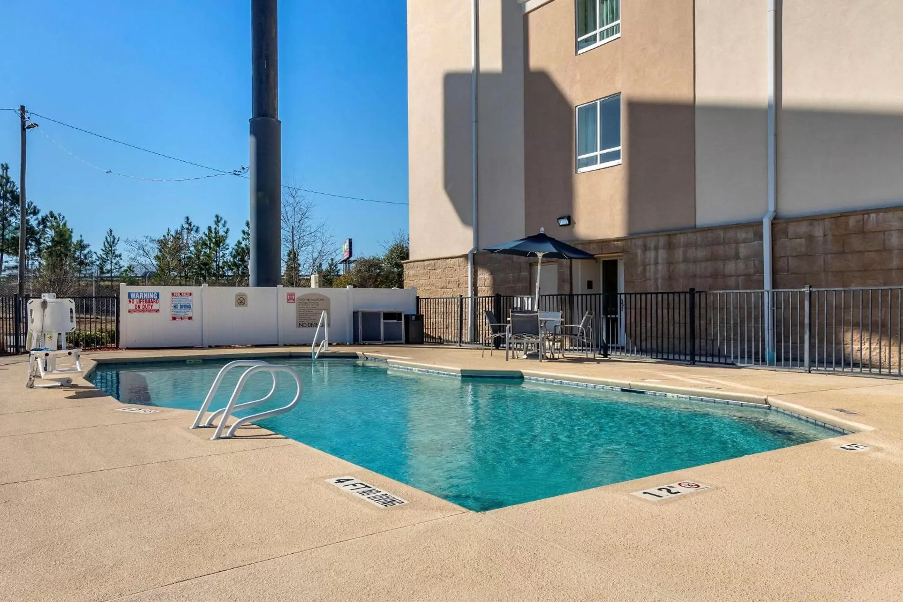 Swimming Pool in Comfort Inn and Suites Tifton