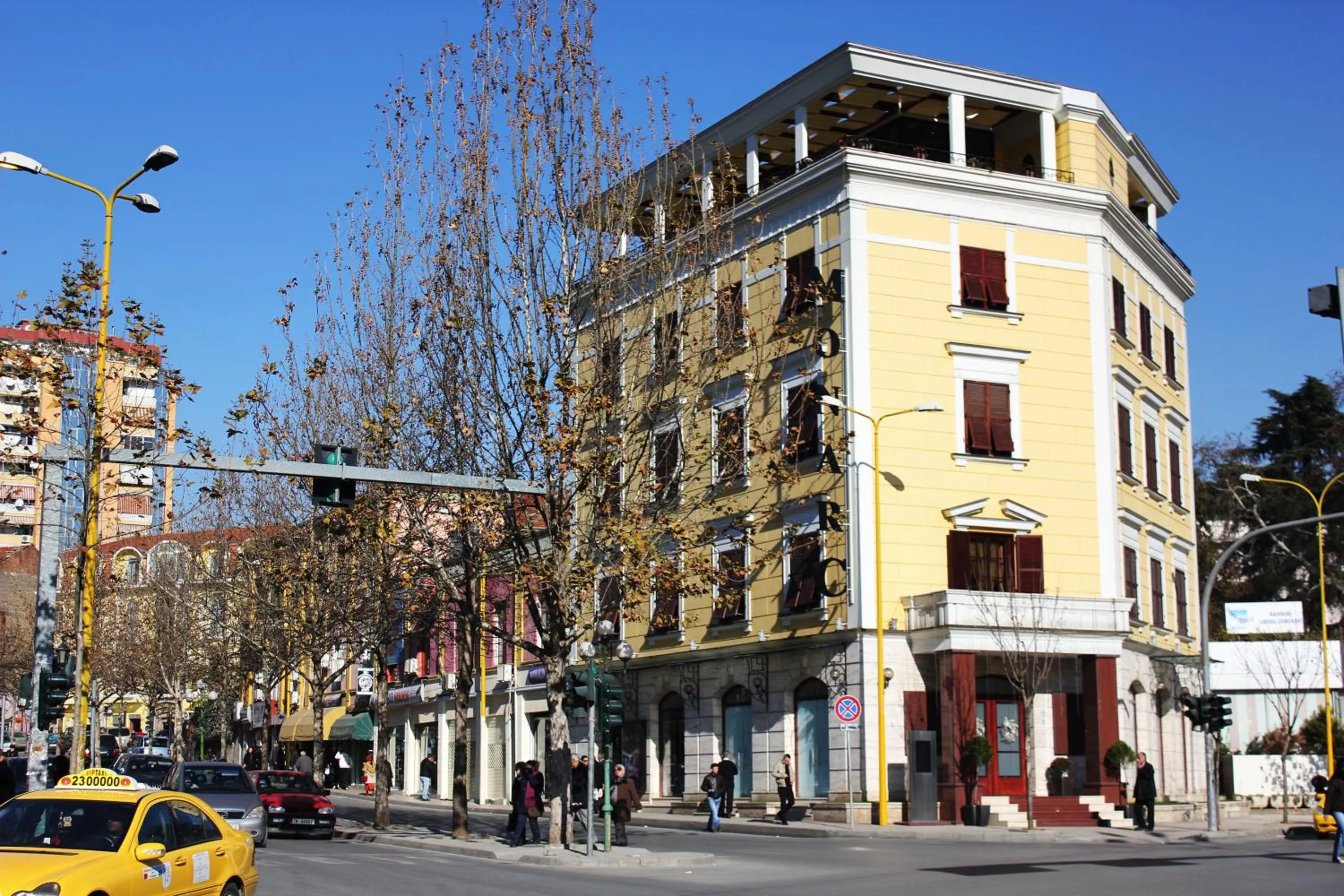 Facade/entrance in MonarC Hotel