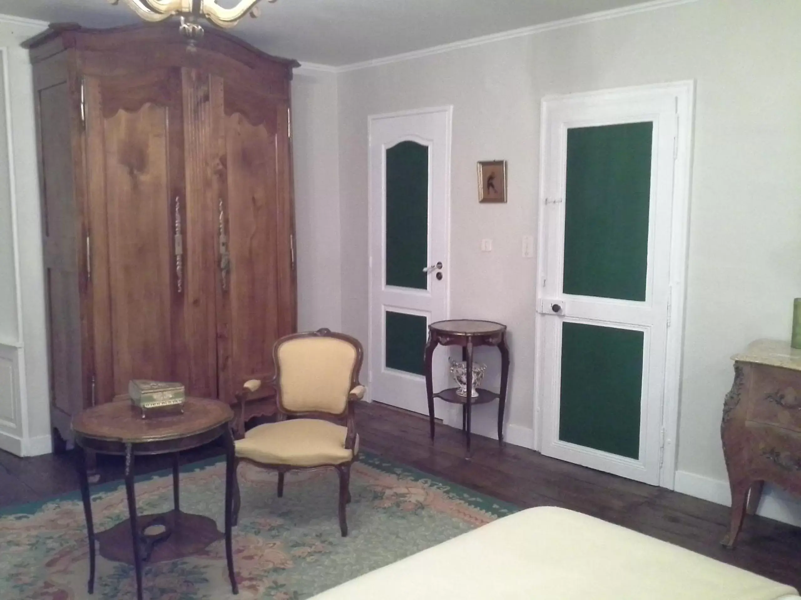 Photo of the whole room, Seating Area in Le Logis De Ruelle