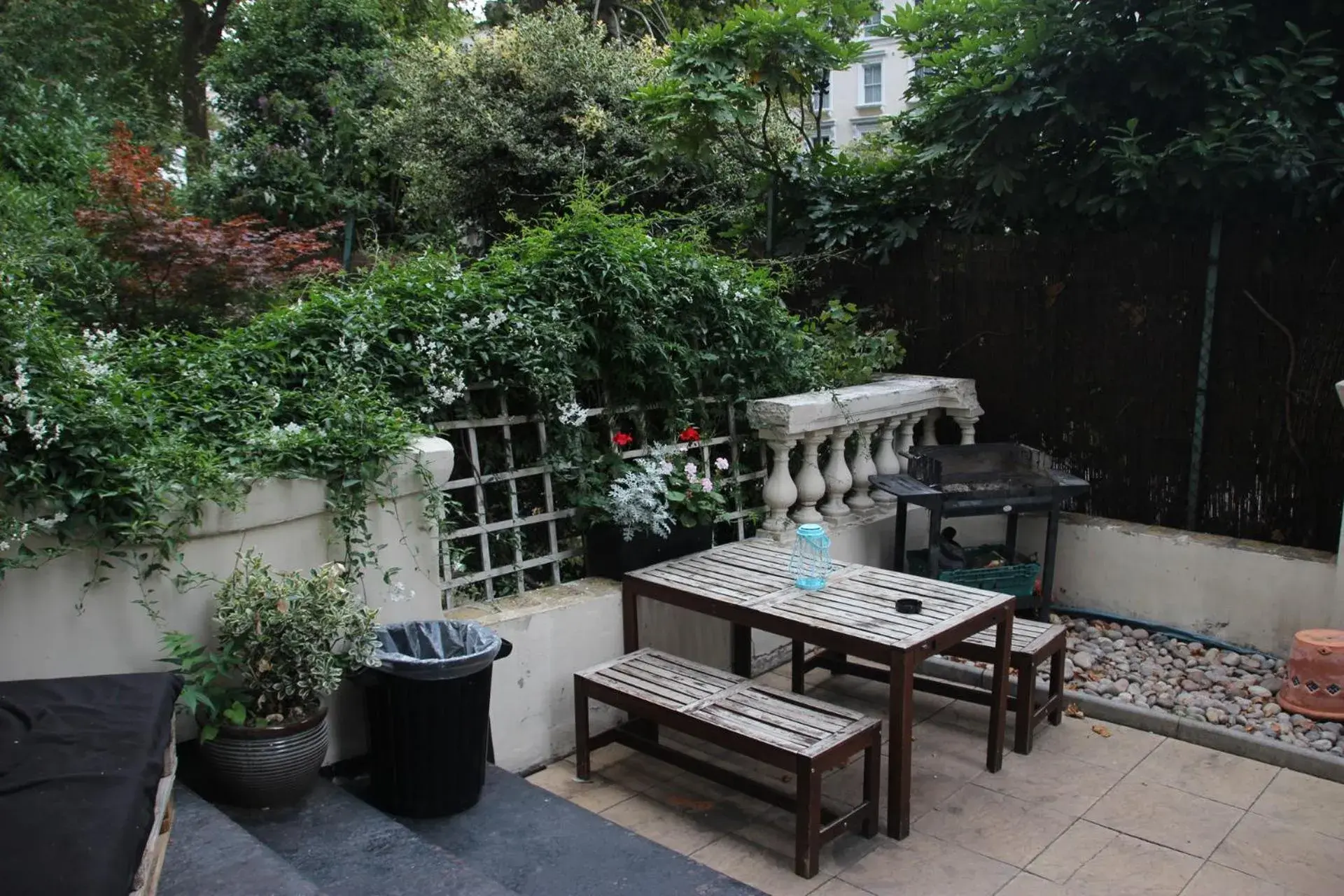 Patio in Hostel One Notting Hill