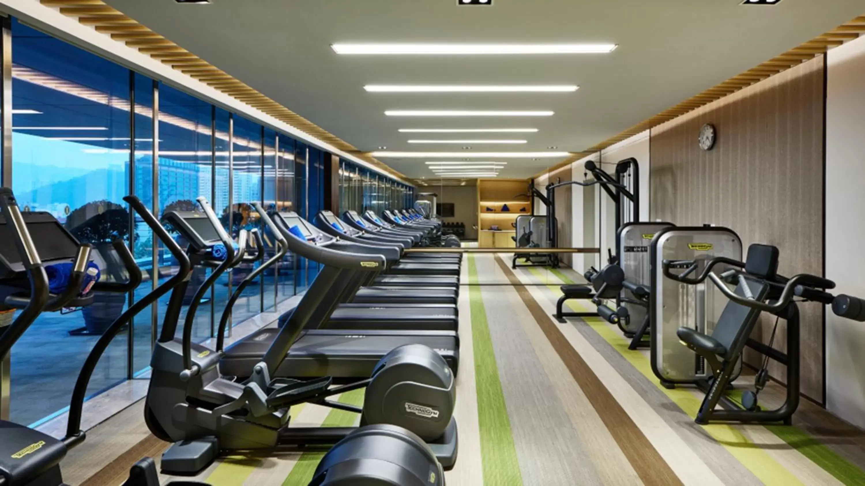 Spa and wellness centre/facilities, Fitness Center/Facilities in InterContinental Zhuhai, an IHG Hotel