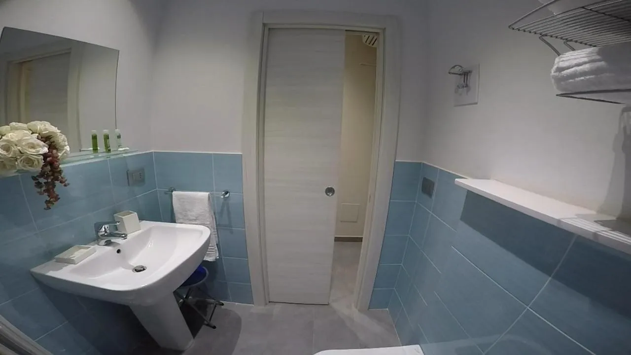 Bathroom in Hotel Sant'Anna