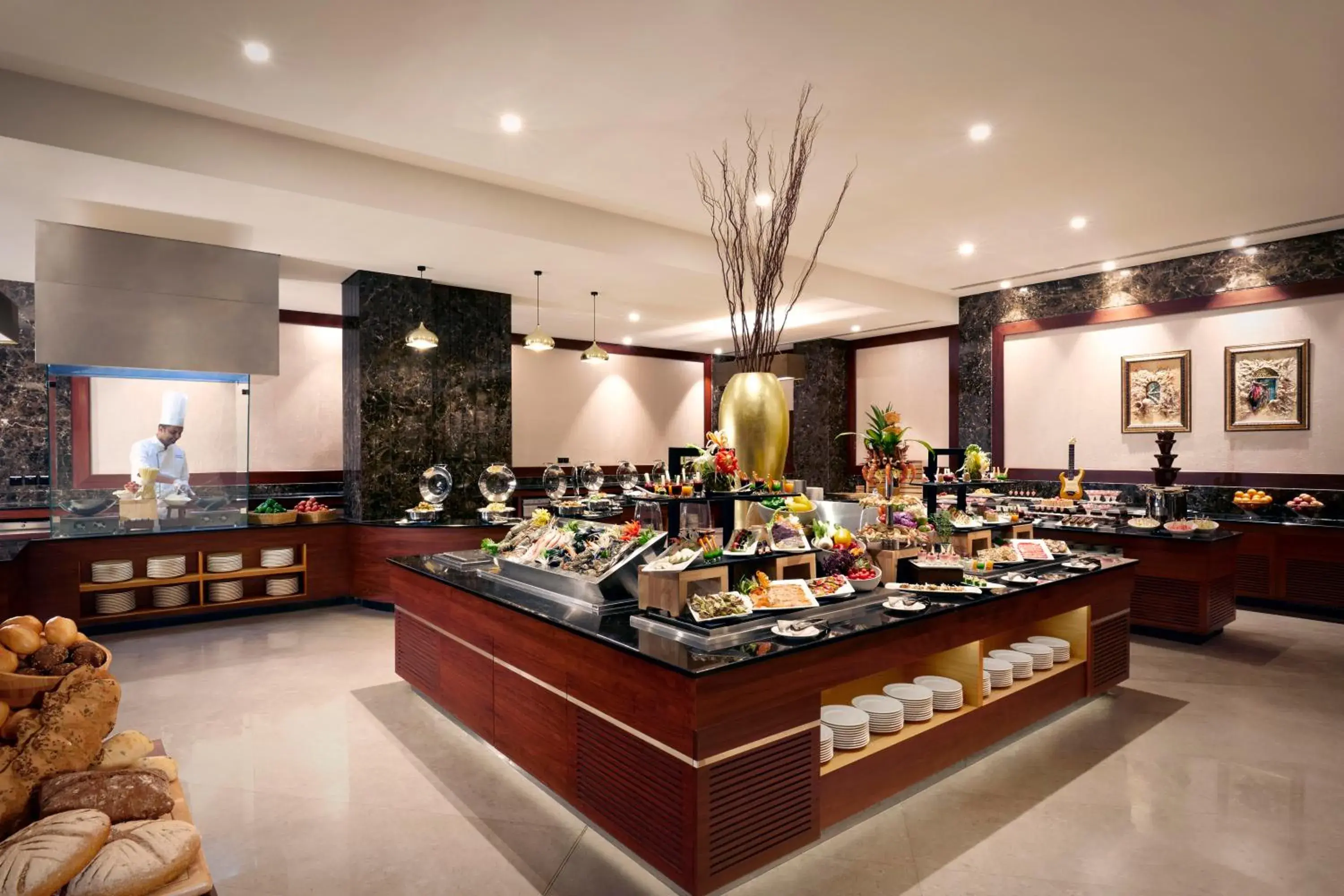 Restaurant/places to eat in Royal Tulip Muscat Restaurant/places to eat in Royal Tulip Muscat