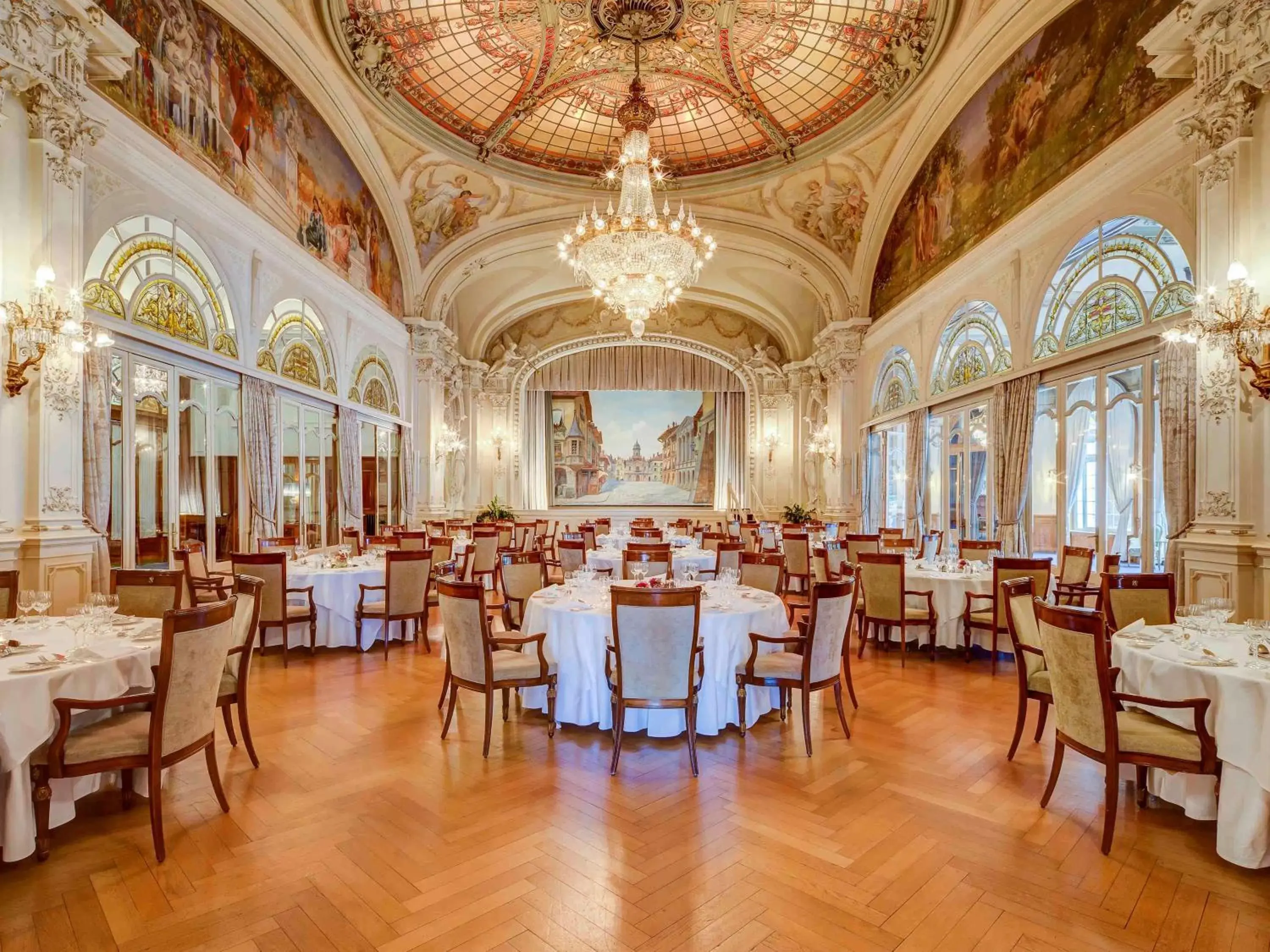 On site, Restaurant/Places to Eat in Fairmont Le Montreux Palace