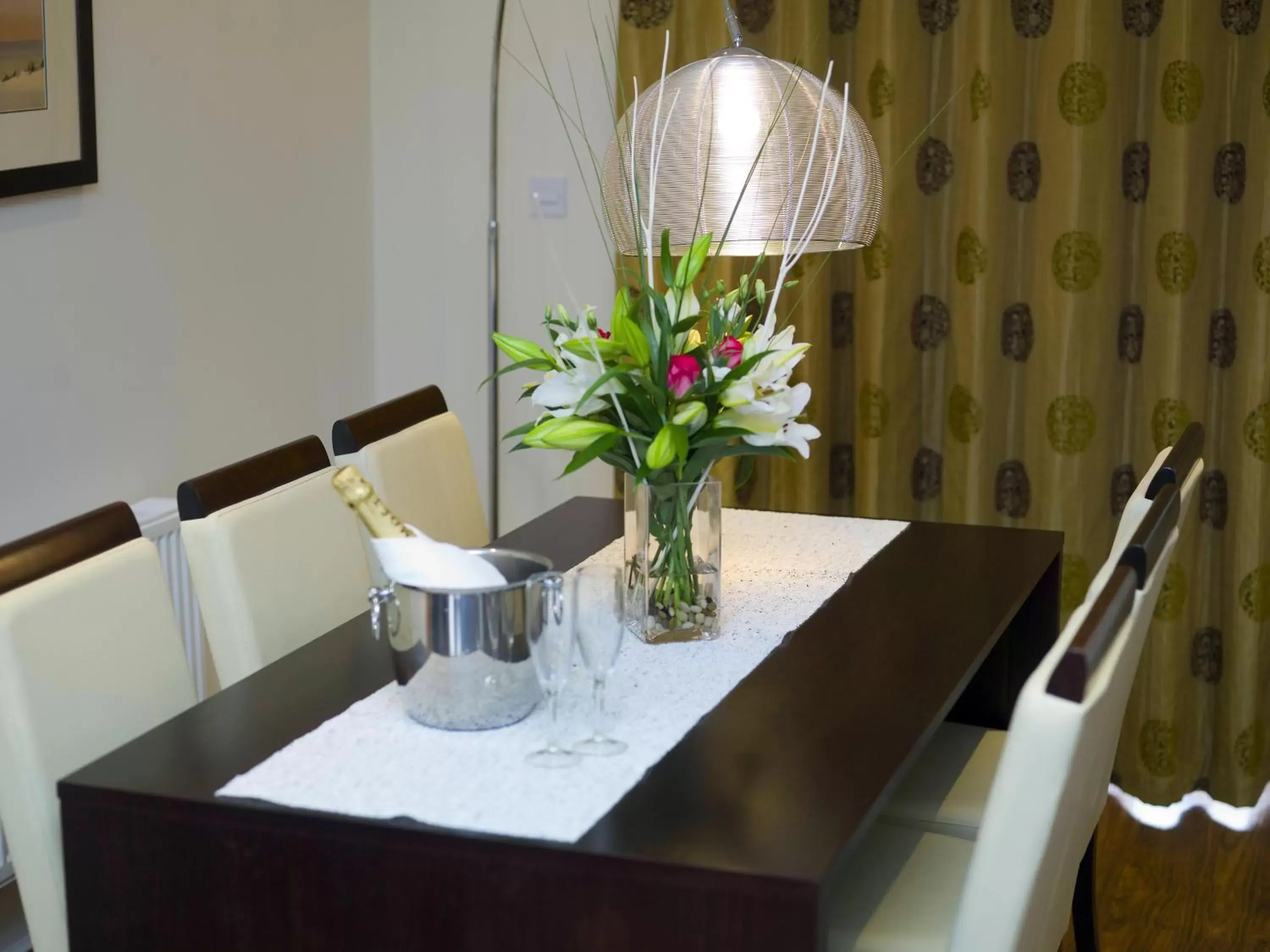 Dining Area in Kenmare Bay Hotel Lodges