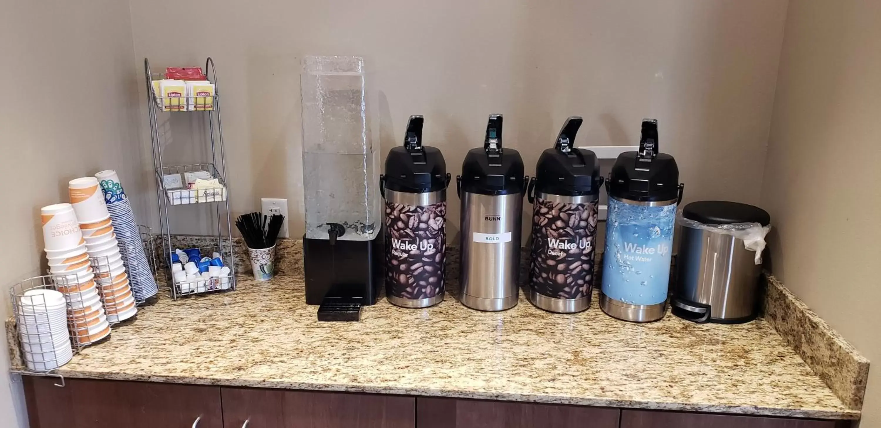Coffee/tea facilities in Comfort Suites Denver near Anschutz Medical Campus