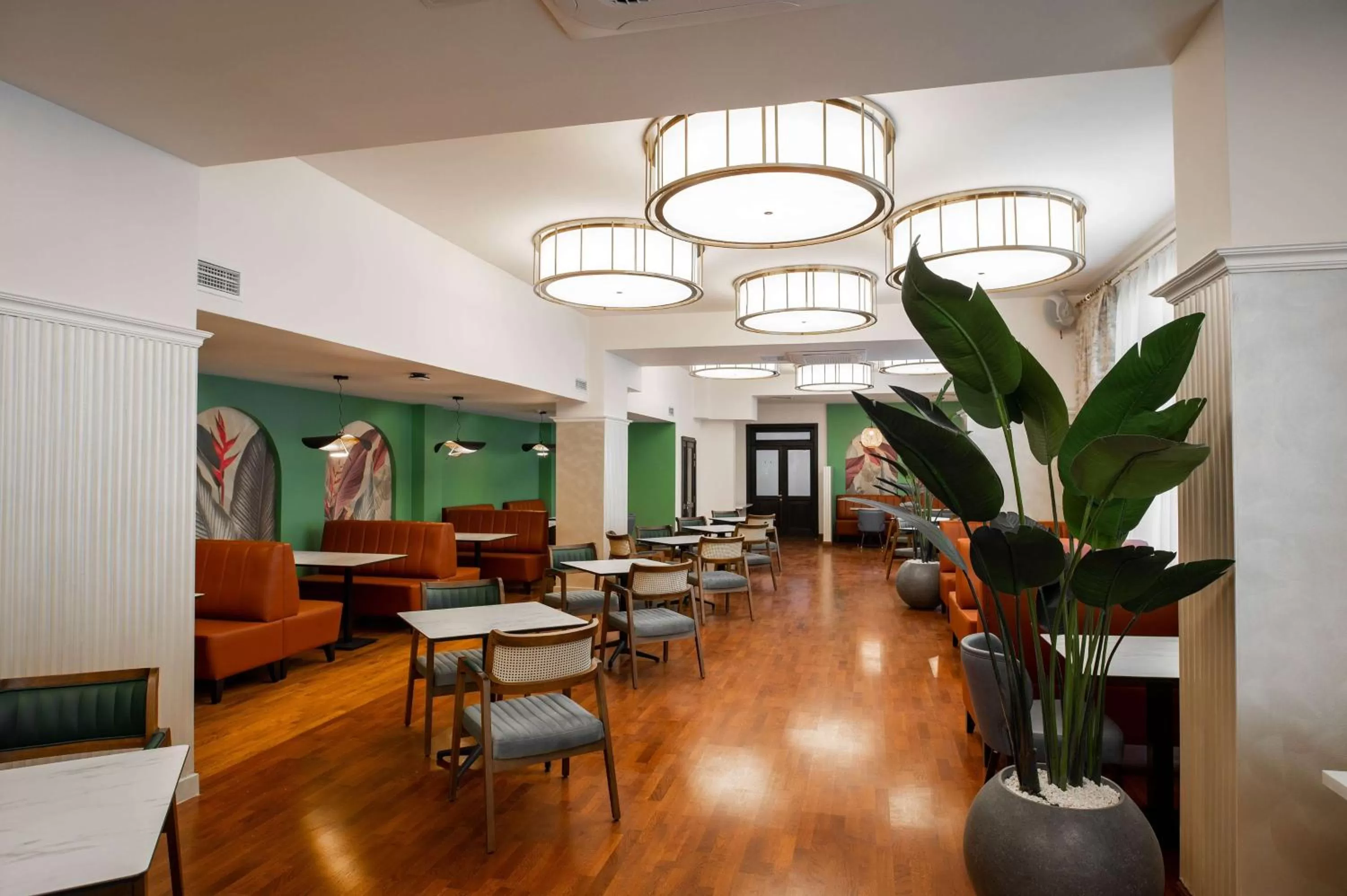 Restaurant/places to eat in Best Western Plus Oskemen