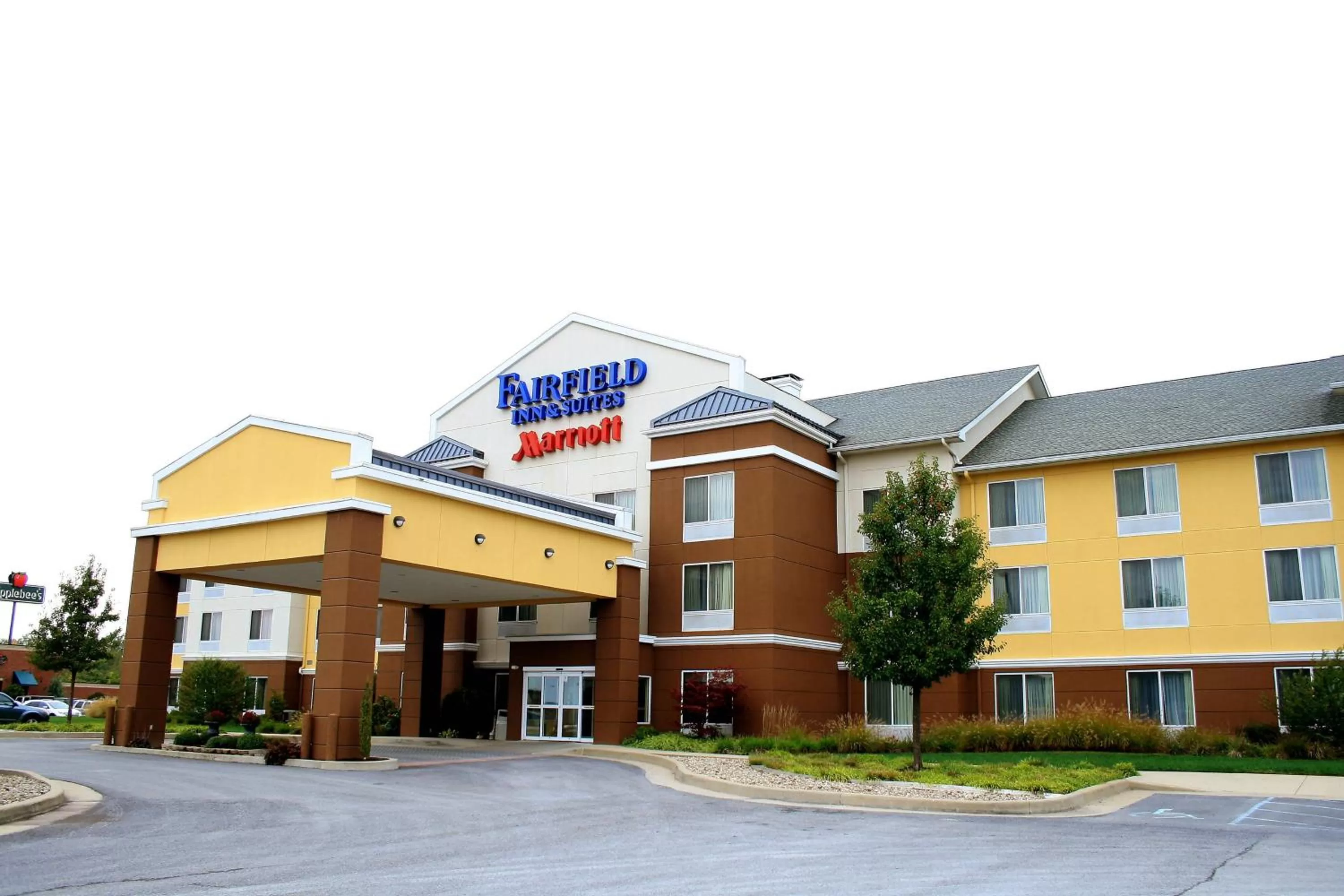 Property building in Fairfield Inn & Suites by Marriott Fairmont