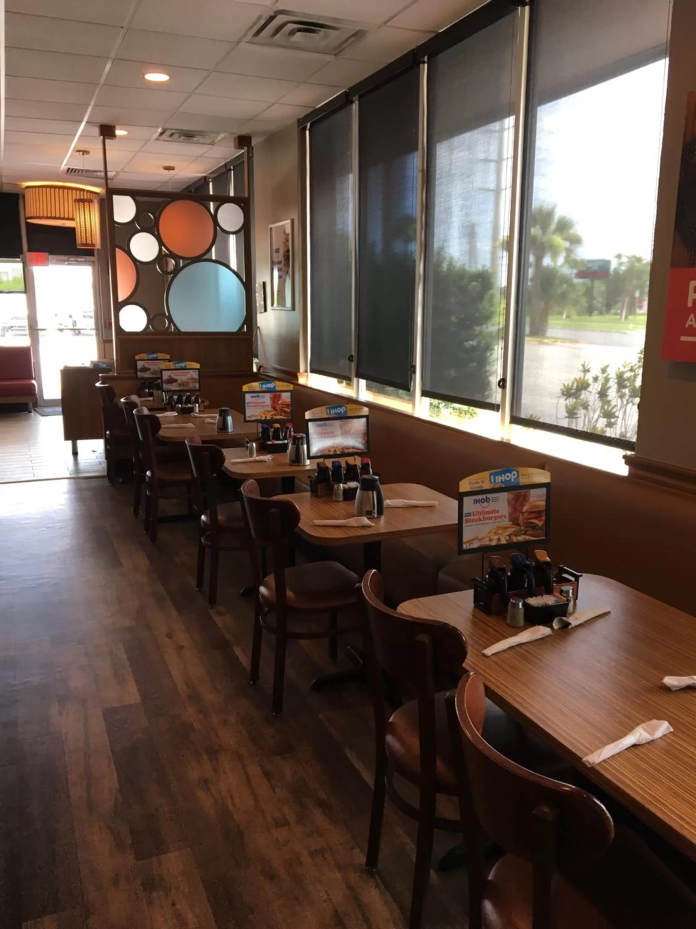 Restaurant/places to eat in Days Inn by Wyndham Titusville Kennedy Space Center